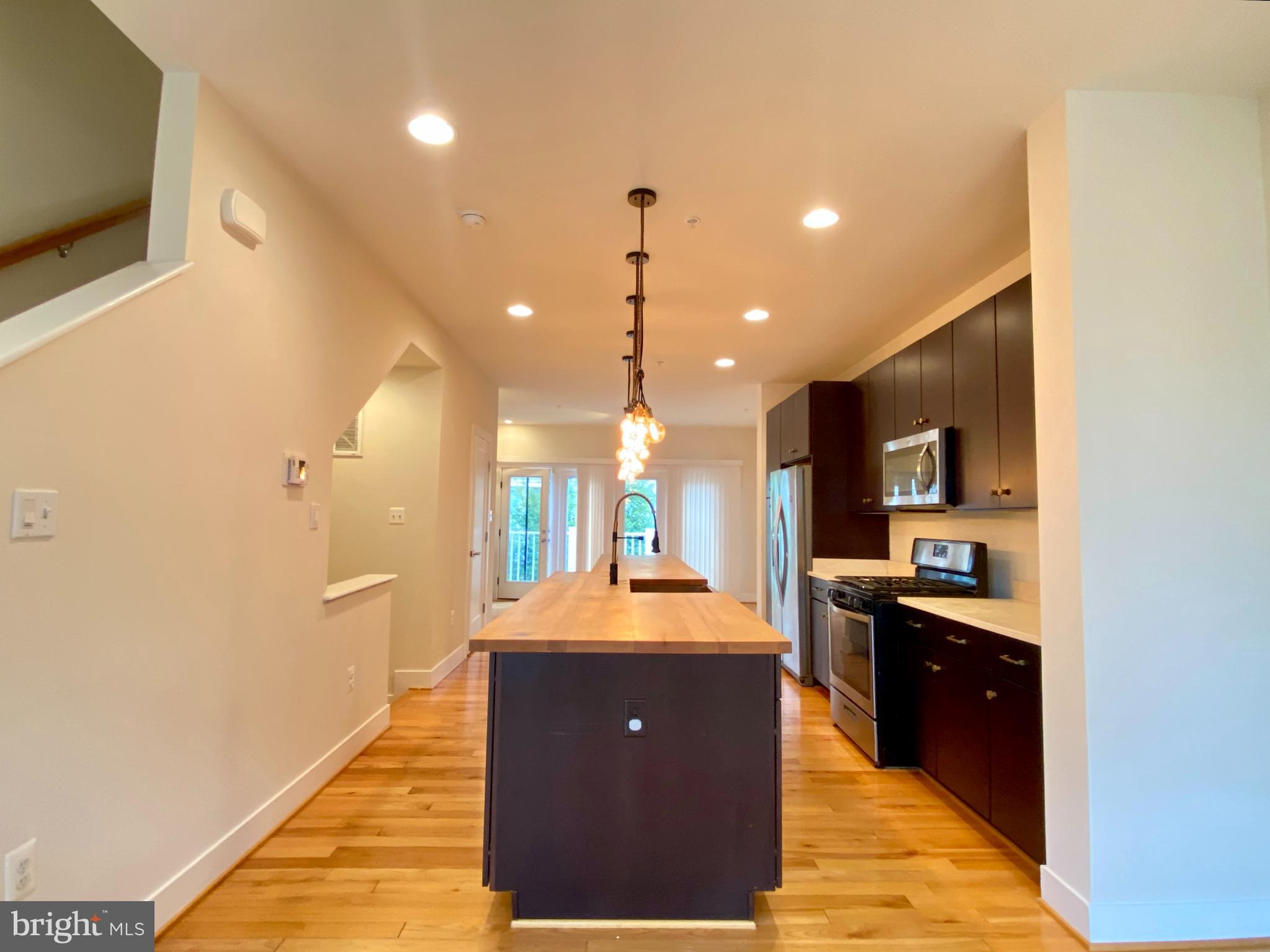 KING FARM IRVINGTON - Residential Lease