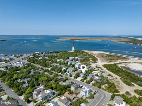 5 W 4th Street, Barnegat Light, NJ MLS: NJOC2028592