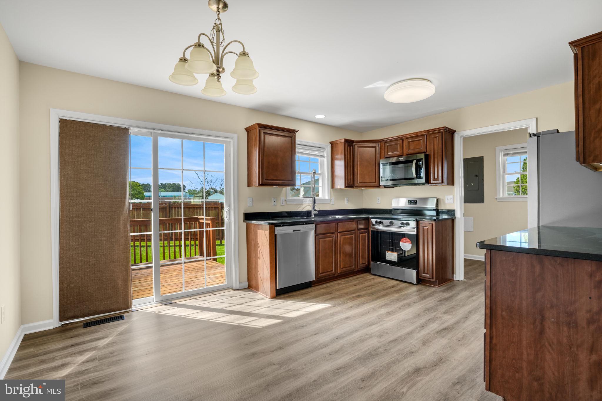 WOODLAND MANOR - Residential