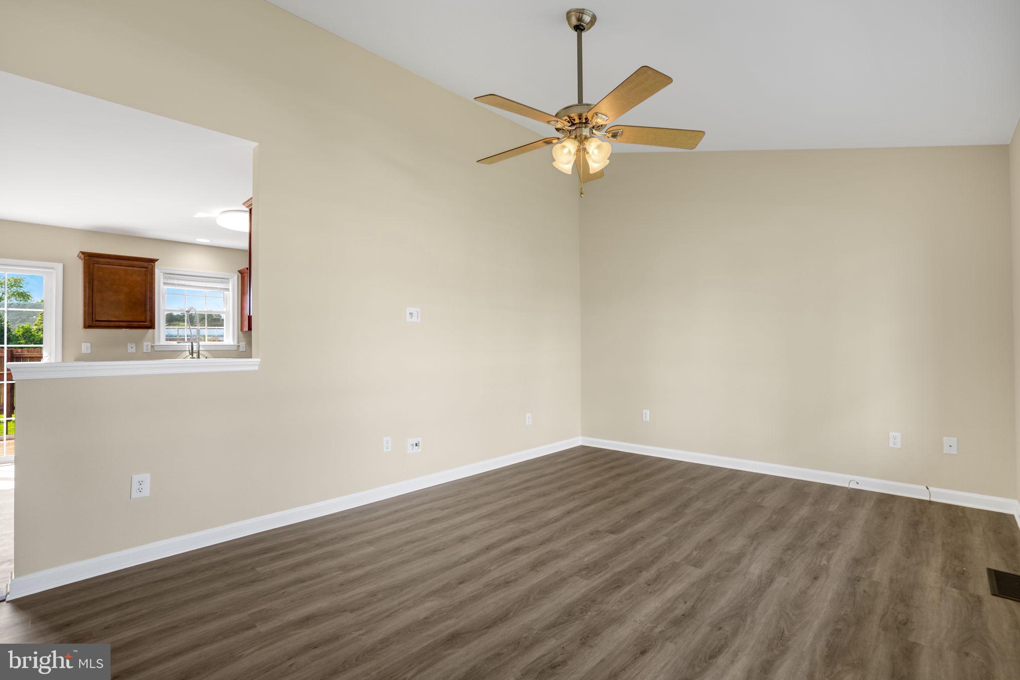 WOODLAND MANOR - Residential