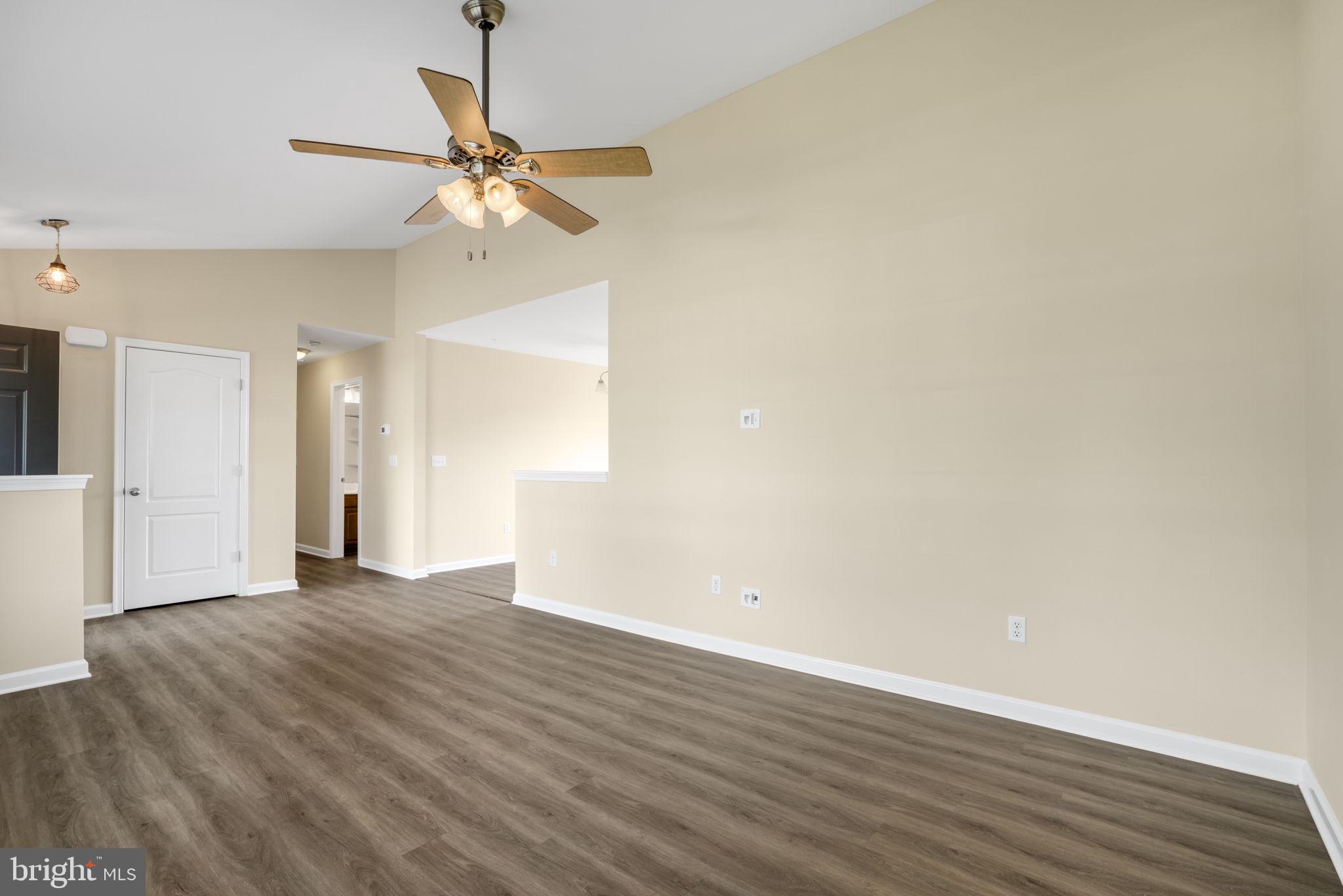 WOODLAND MANOR - Residential