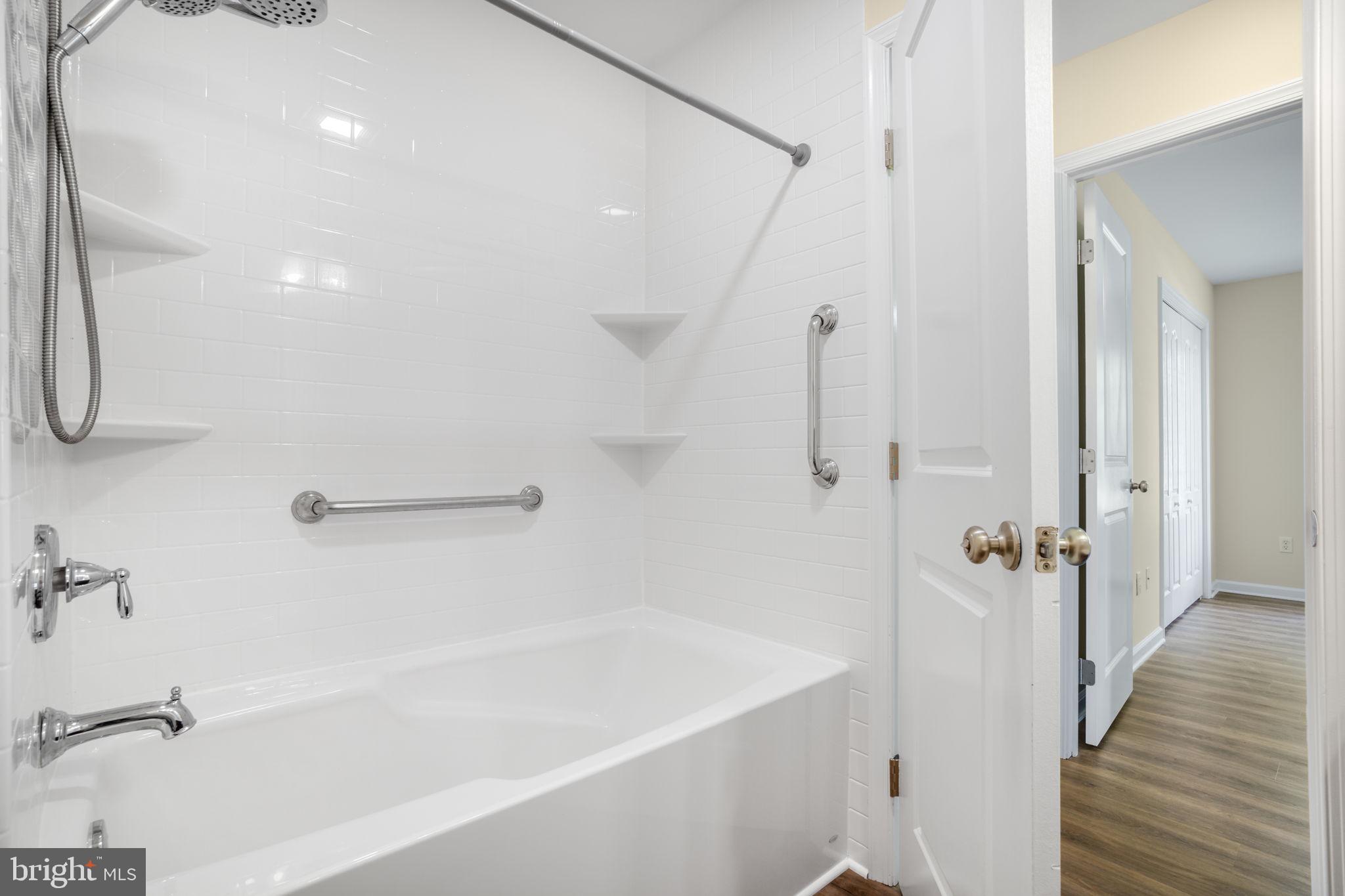 WOODLAND MANOR - Residential