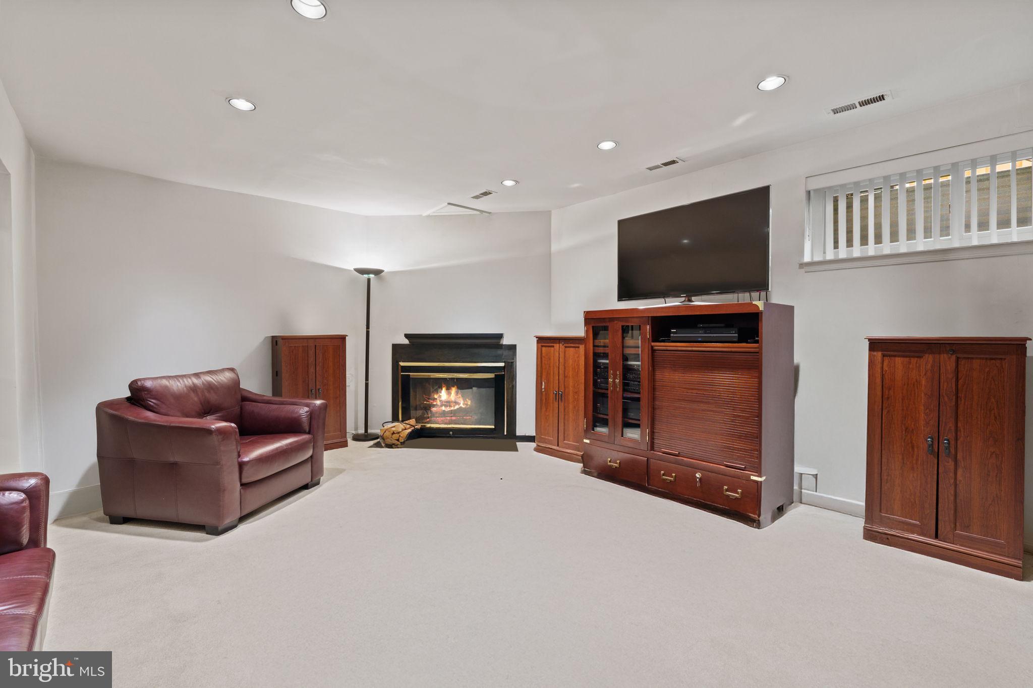 FOREST ESTATES - Residential