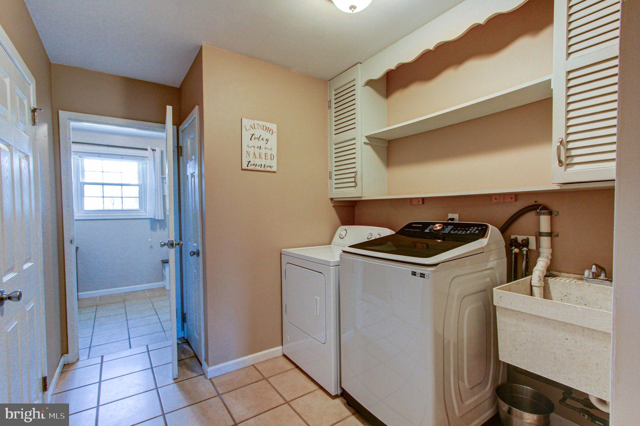 SANDY RIDGE ACRES - Residential Lease