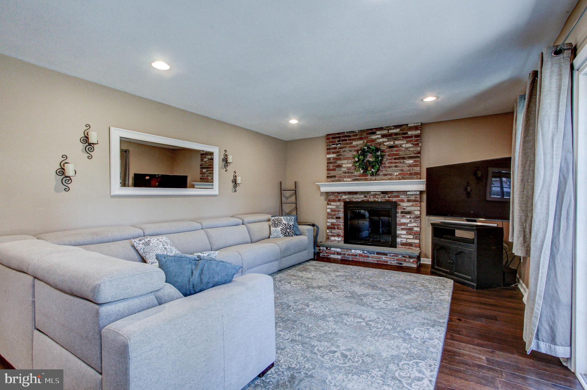 SANDY RIDGE ACRES - Residential Lease