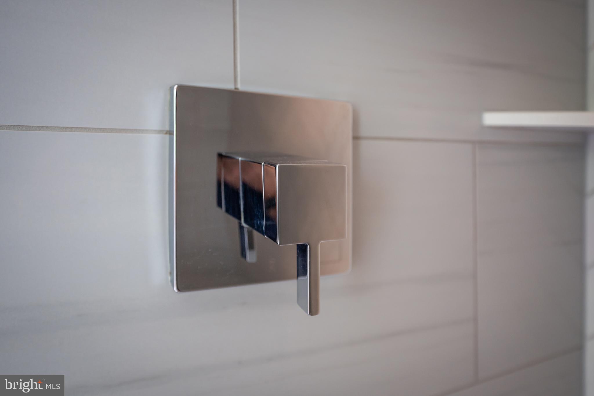 GREEN TREE MANOR - Residential