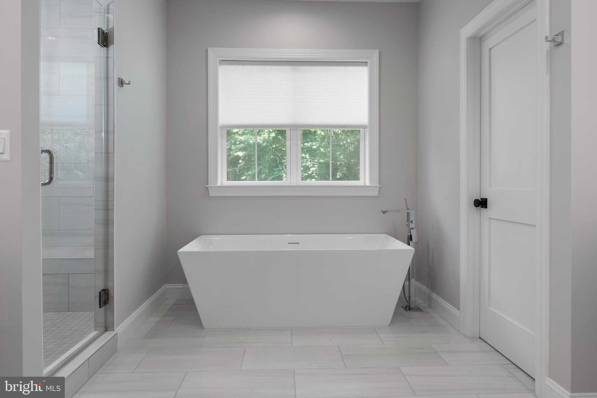 GREEN TREE MANOR - Residential