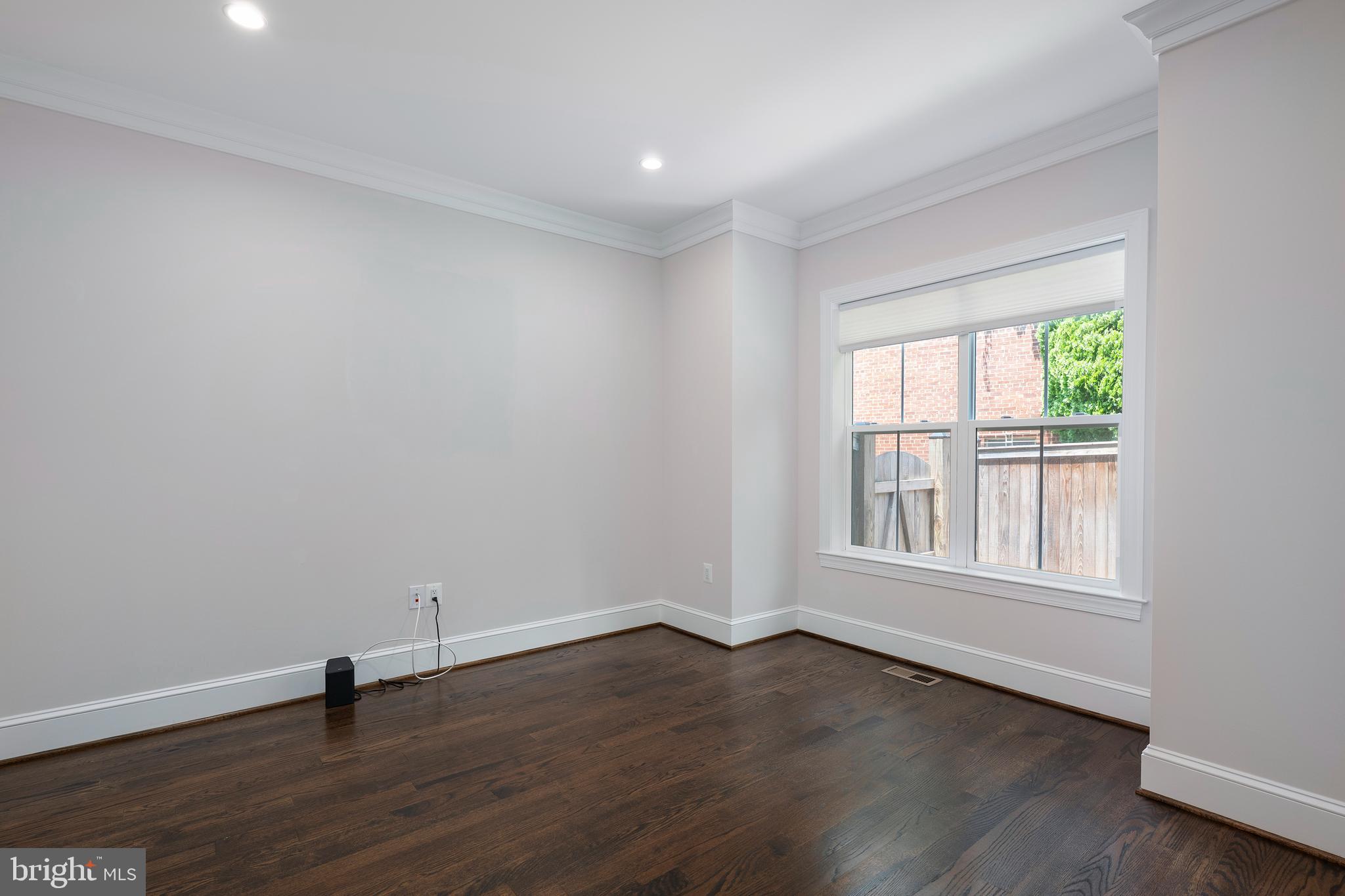 GREEN TREE MANOR - Residential