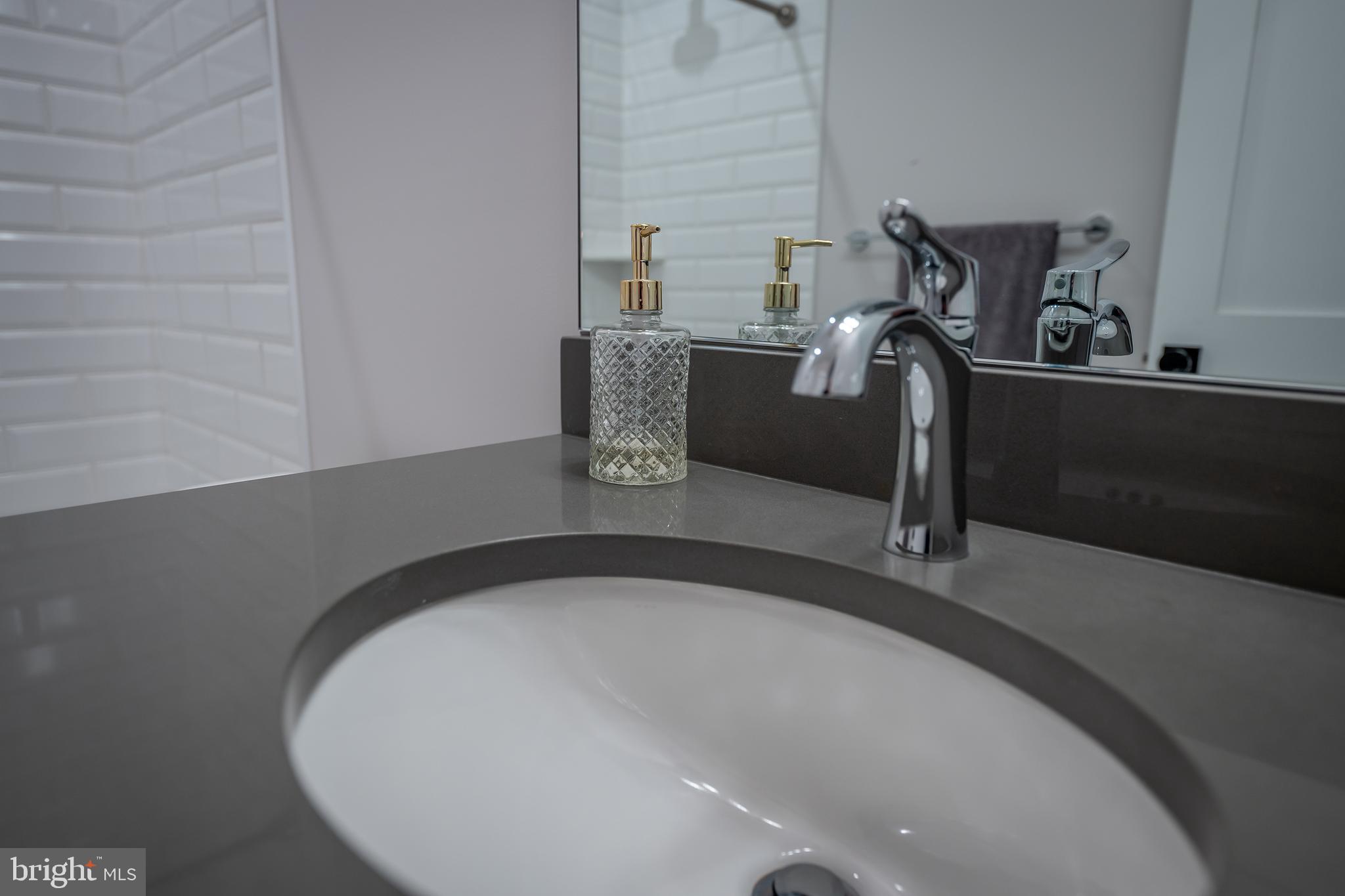 GREEN TREE MANOR - Residential