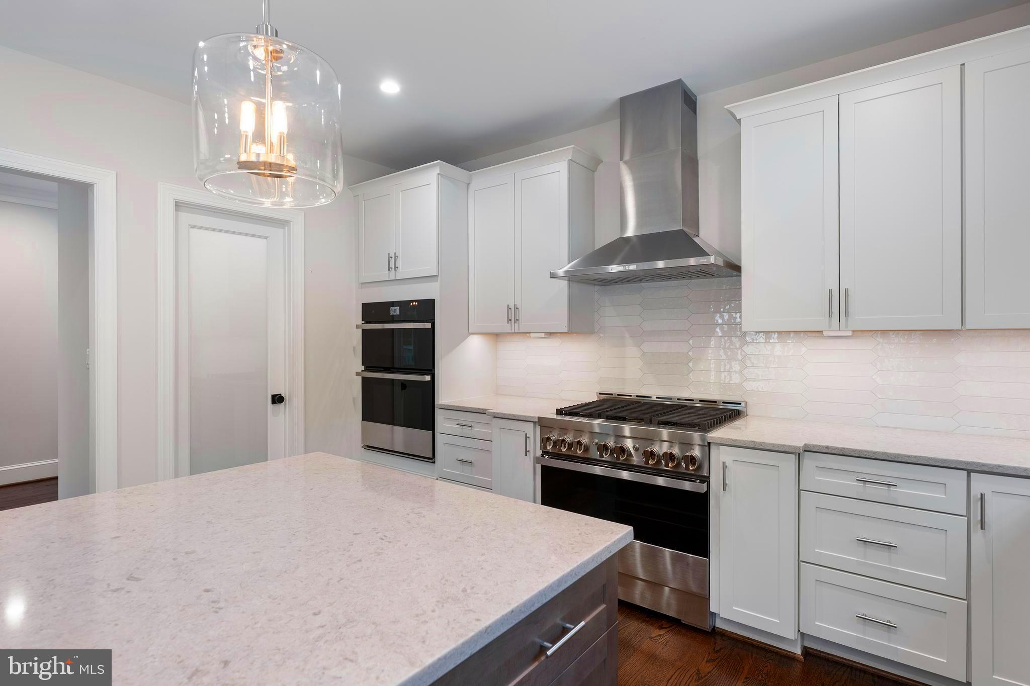 GREEN TREE MANOR - Residential