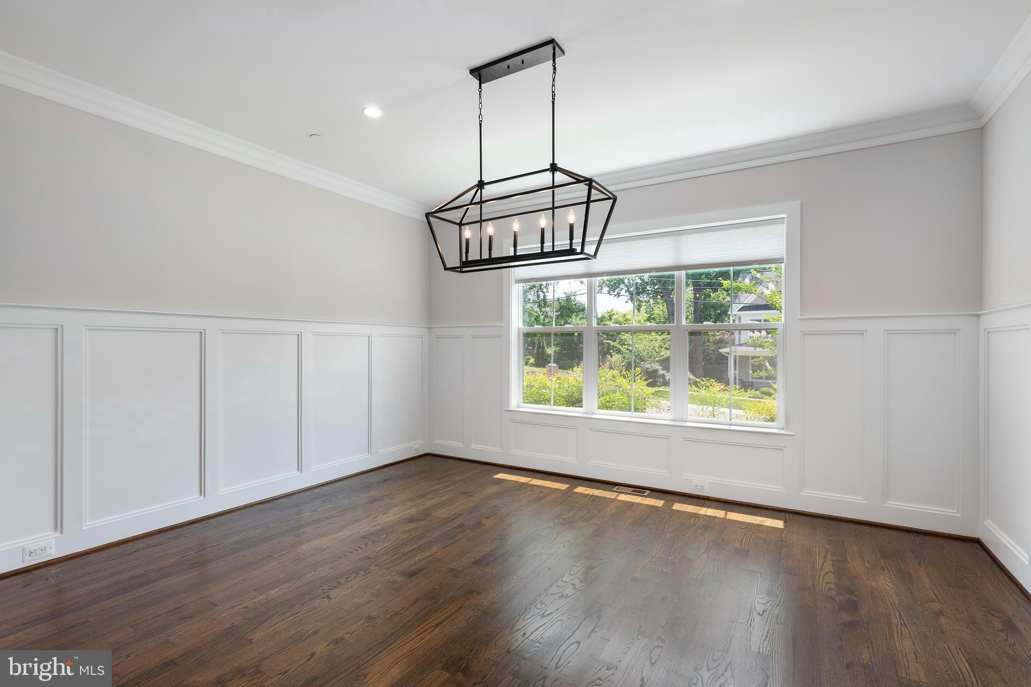 GREEN TREE MANOR - Residential