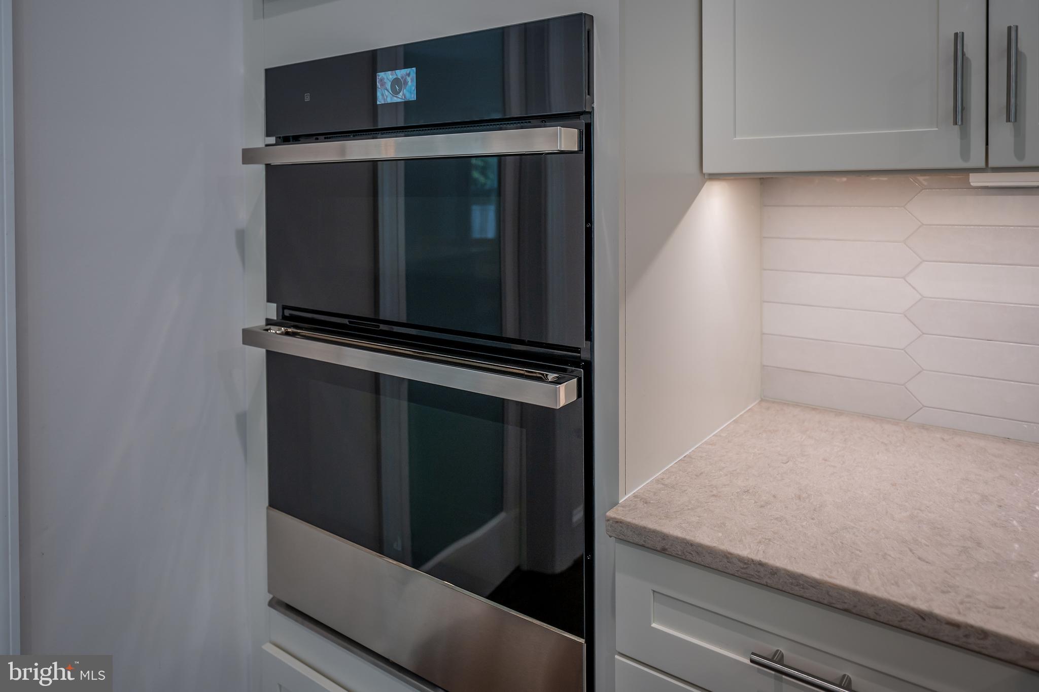 GREEN TREE MANOR - Residential