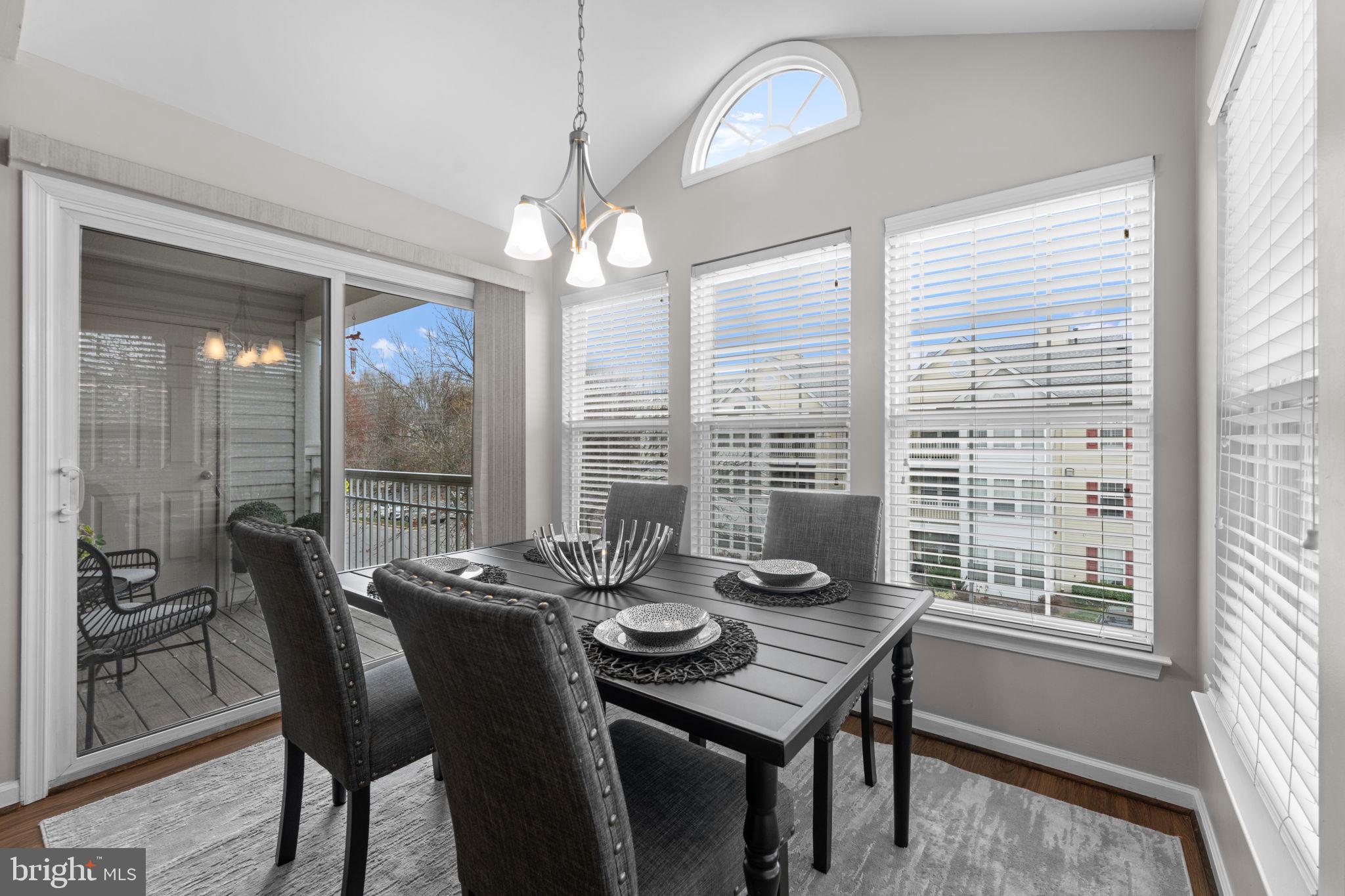 SOUTH MEADOWS - Residential