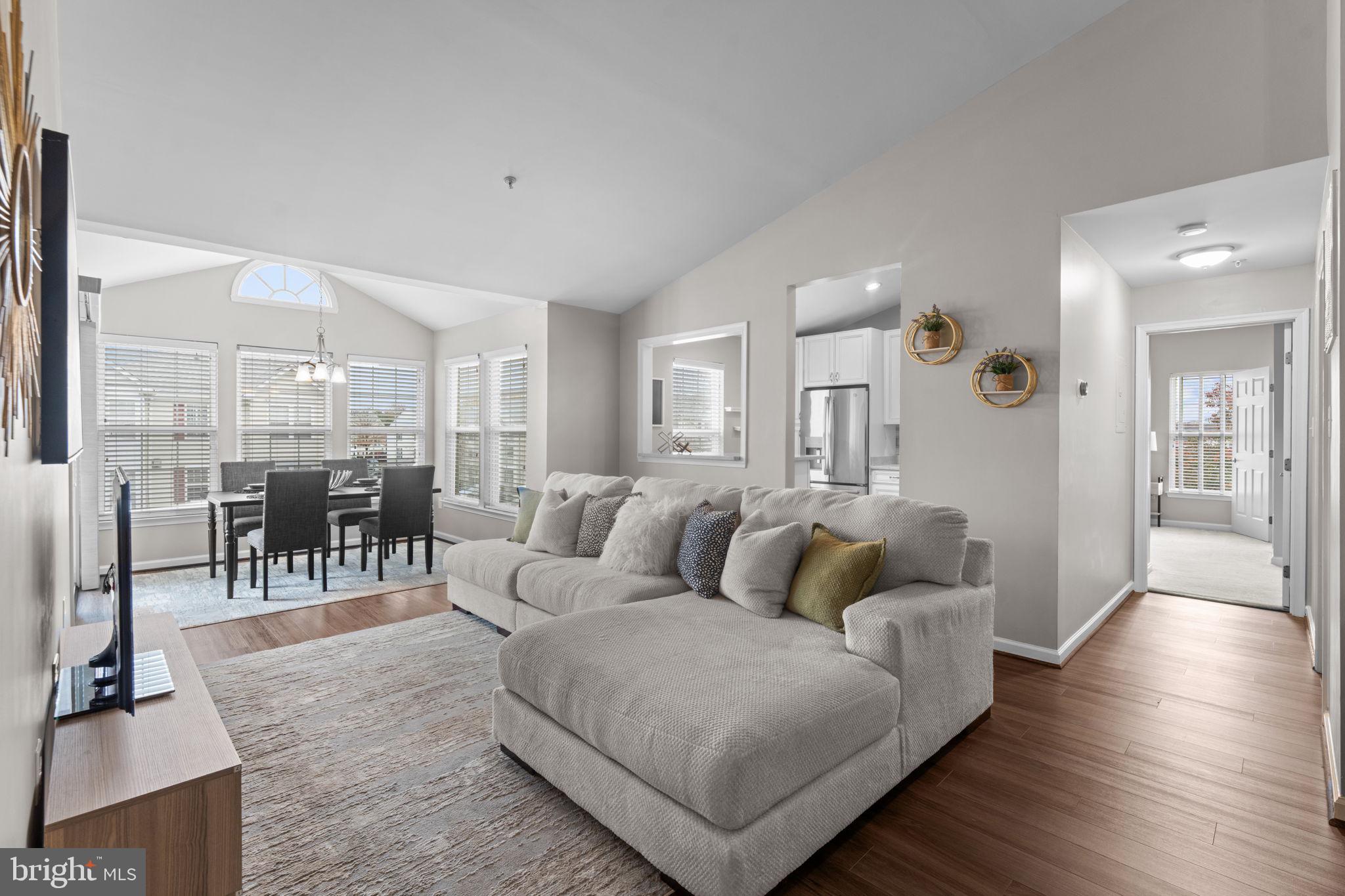 SOUTH MEADOWS - Residential