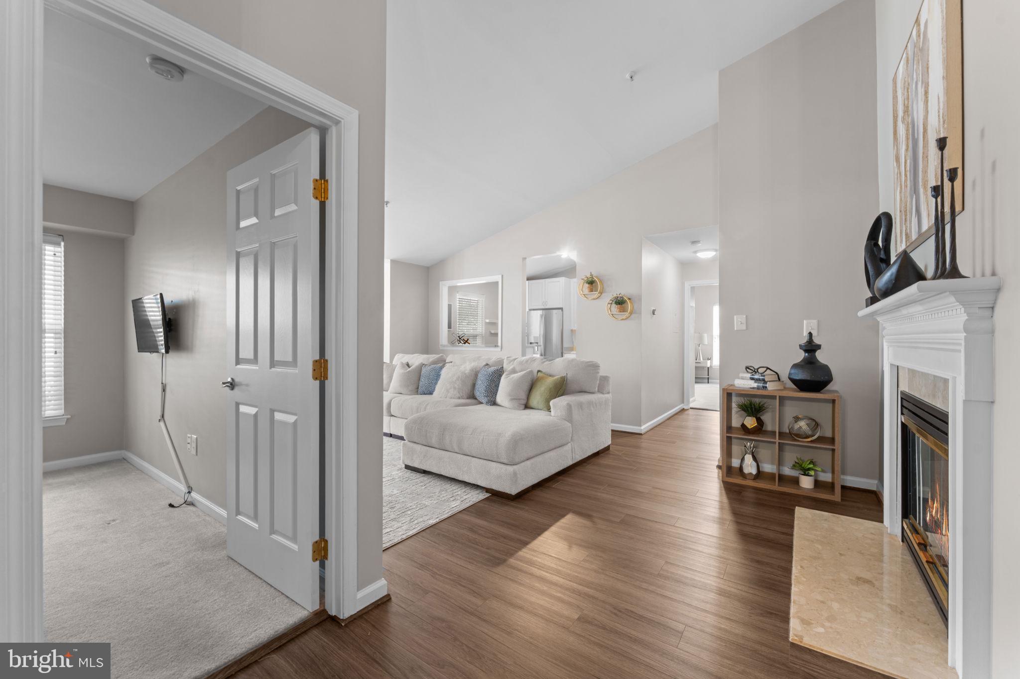 SOUTH MEADOWS - Residential