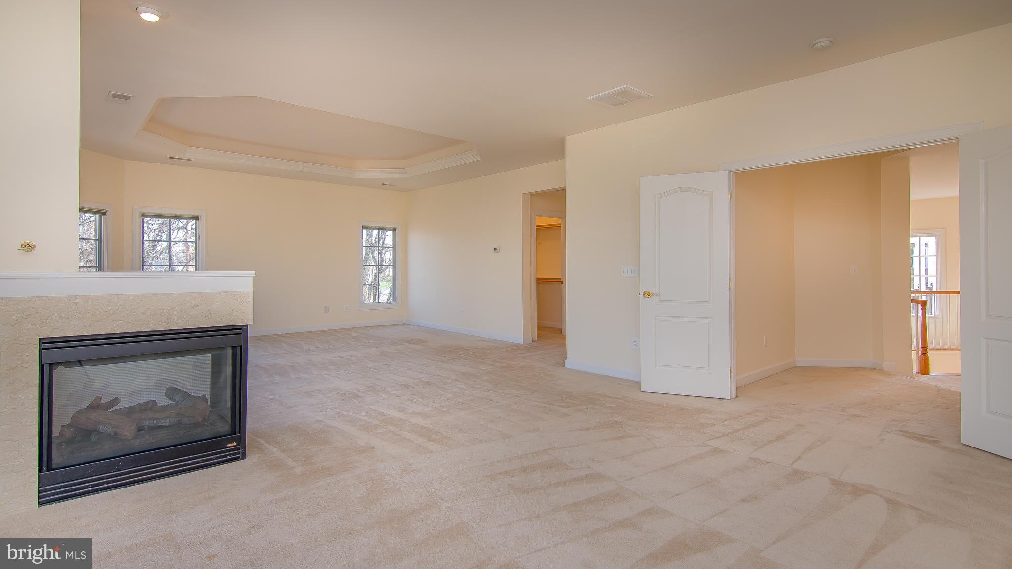 RIVER CREEK - Residential