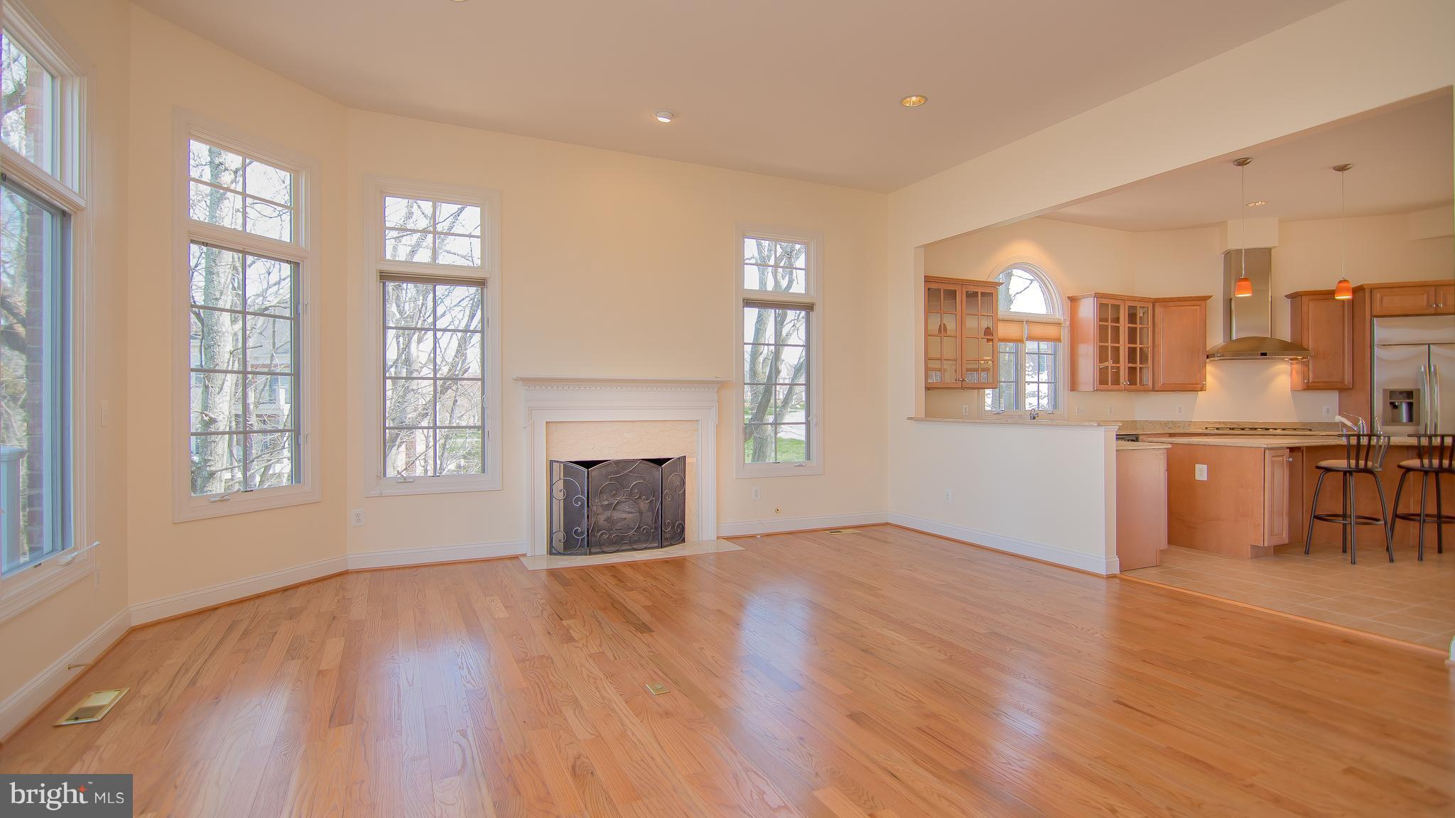 RIVER CREEK - Residential