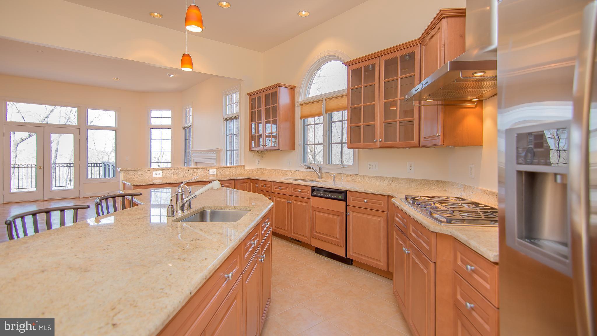 RIVER CREEK - Residential