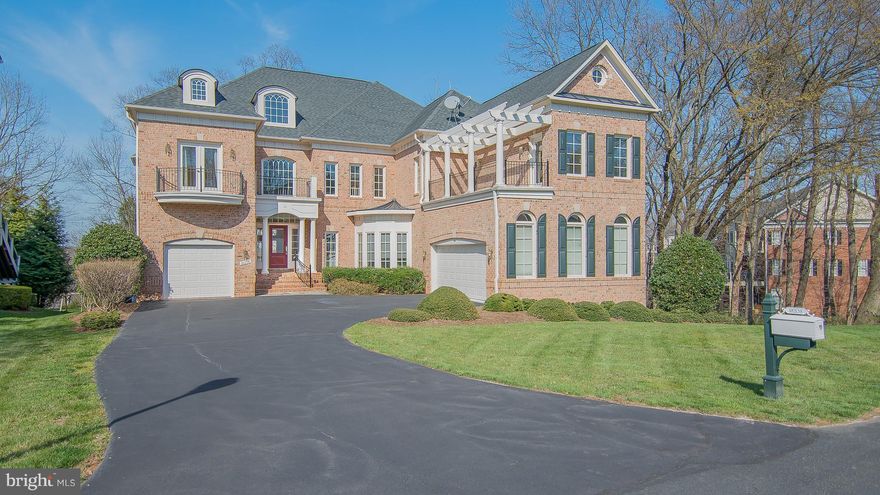 Gorgeous 5 Bedrooms, 5 Full Bathrooms, 2 Half Baths, 3 car garage Masonry Colonial built on a corner lot overlooking the 15th hole and the cart path within the gated River Creek Golf Community. This exquisite home constructed with multiple decks overseeing the scenic Potomac River.   Must see!!!