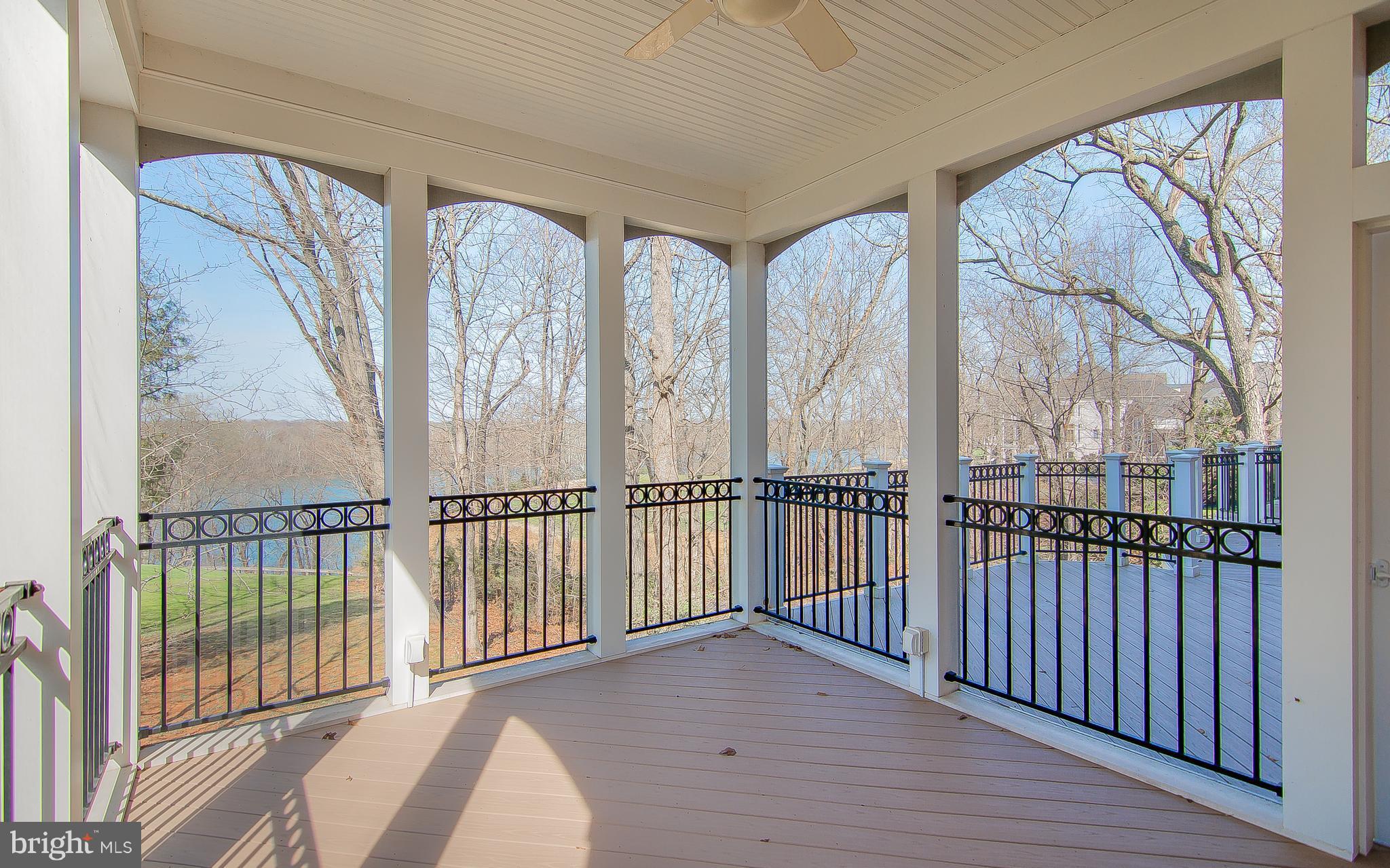 RIVER CREEK - Residential