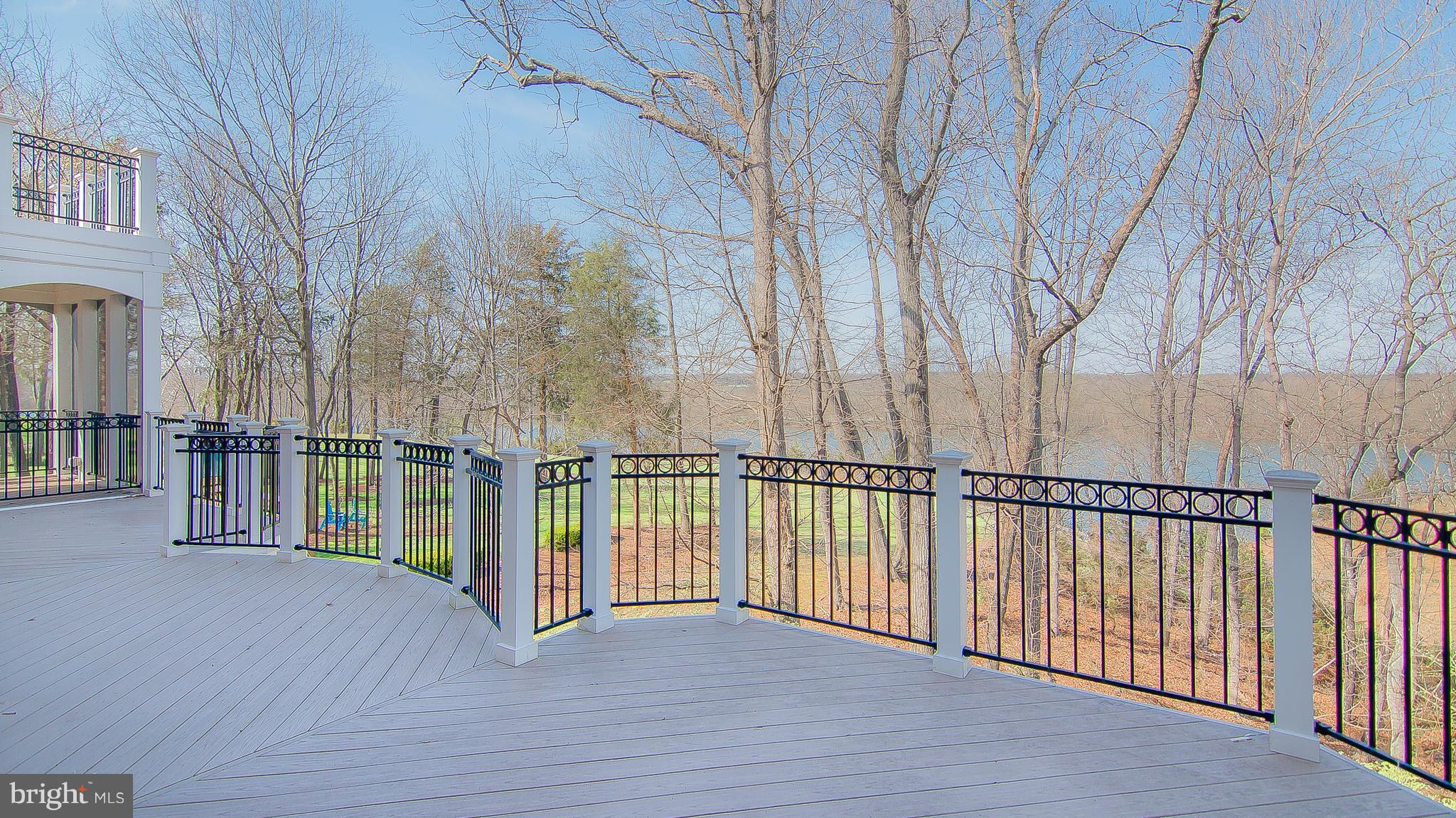 RIVER CREEK - Residential