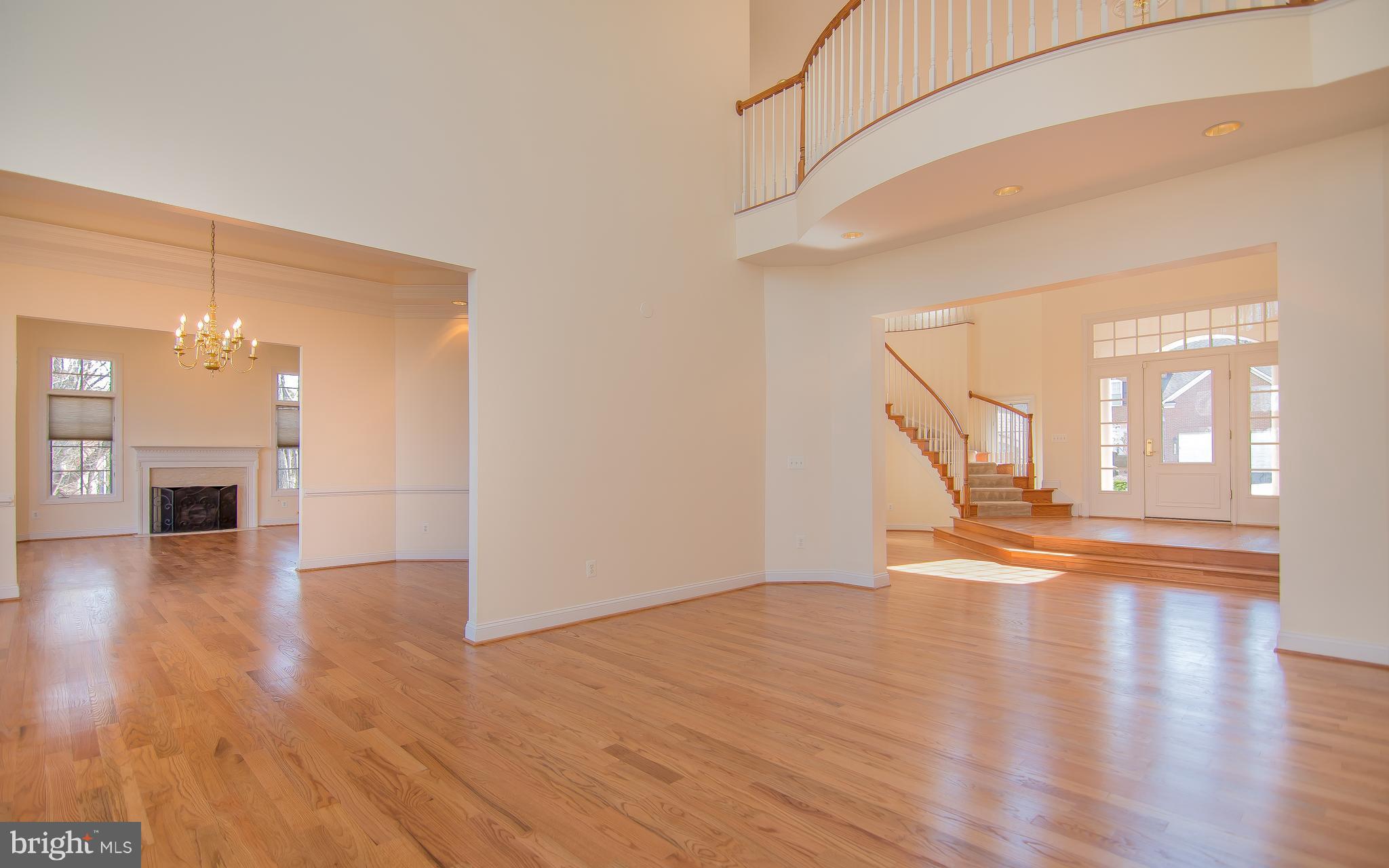 RIVER CREEK - Residential