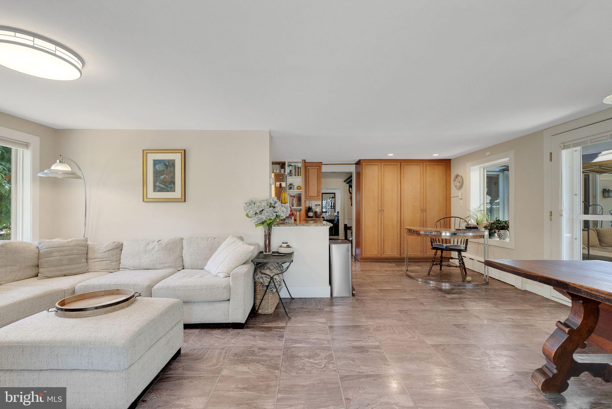 750 ANNES COURT