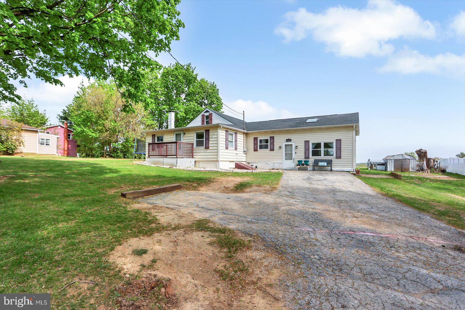 SMITH HILL EAST - Residential