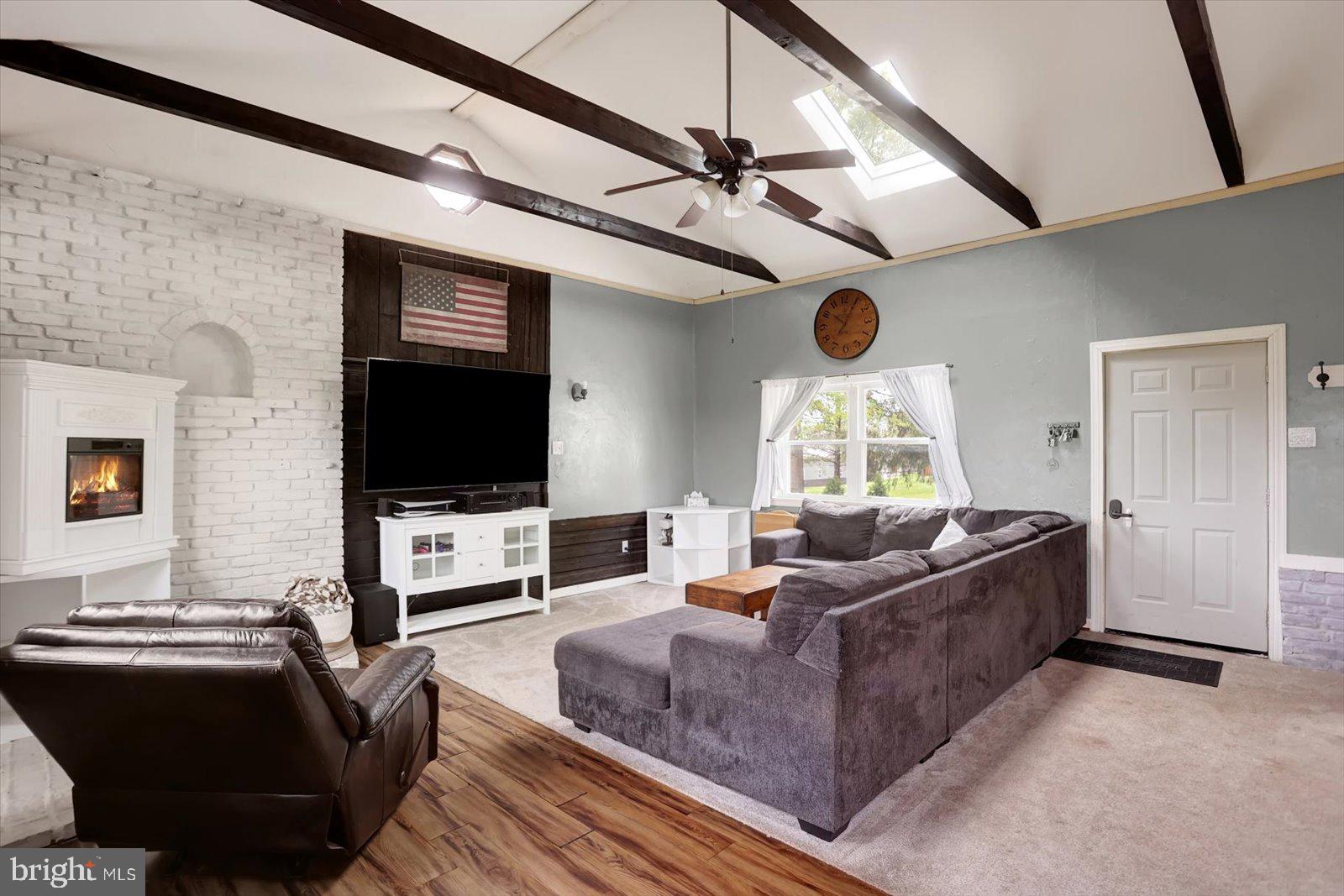 SMITH HILL EAST - Residential