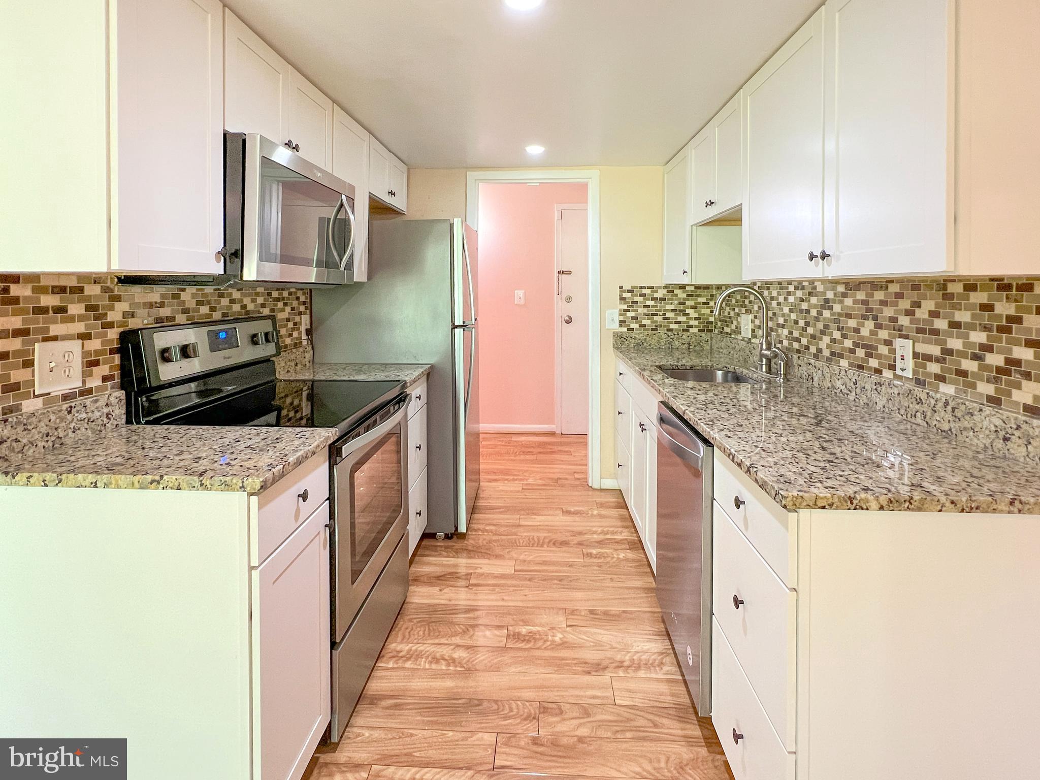 SHADOWOOD - Residential