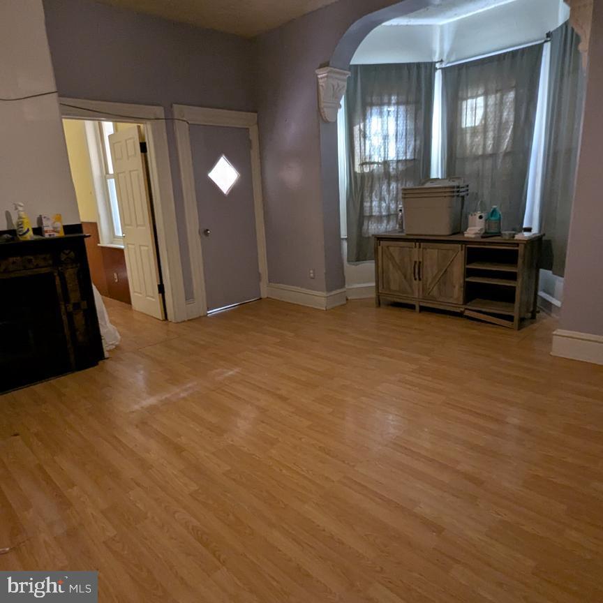 BRIDESBURG - Residential