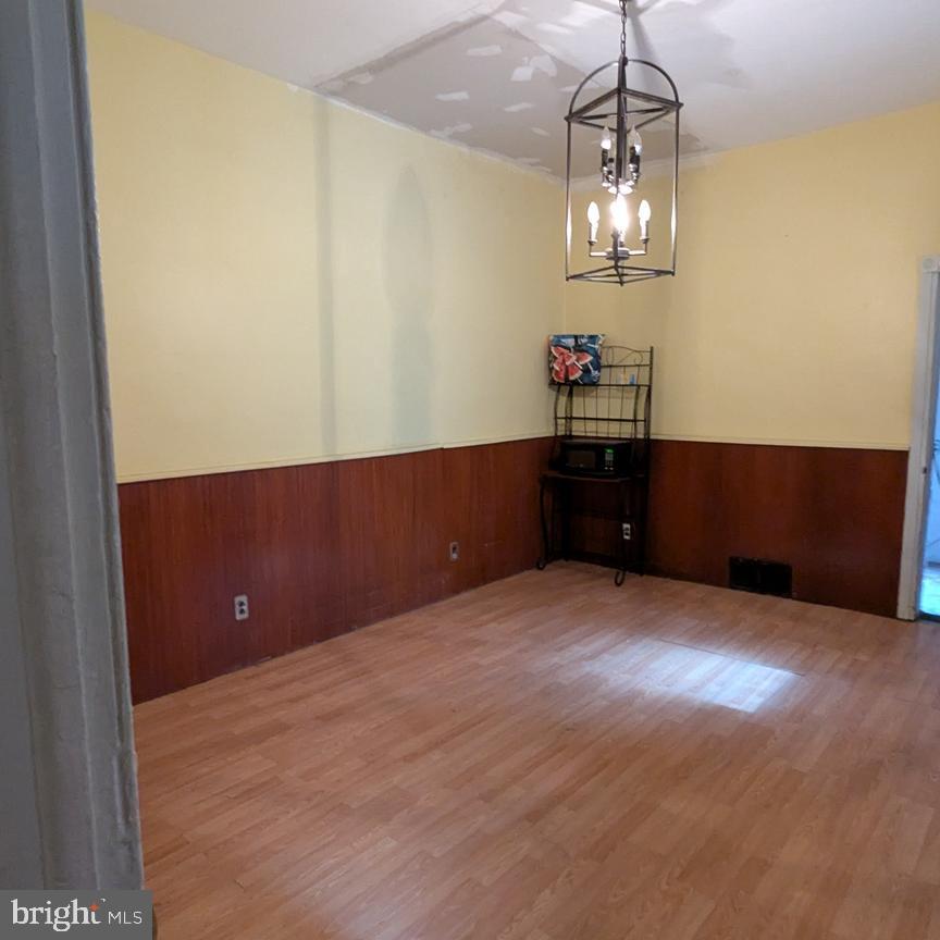 BRIDESBURG - Residential