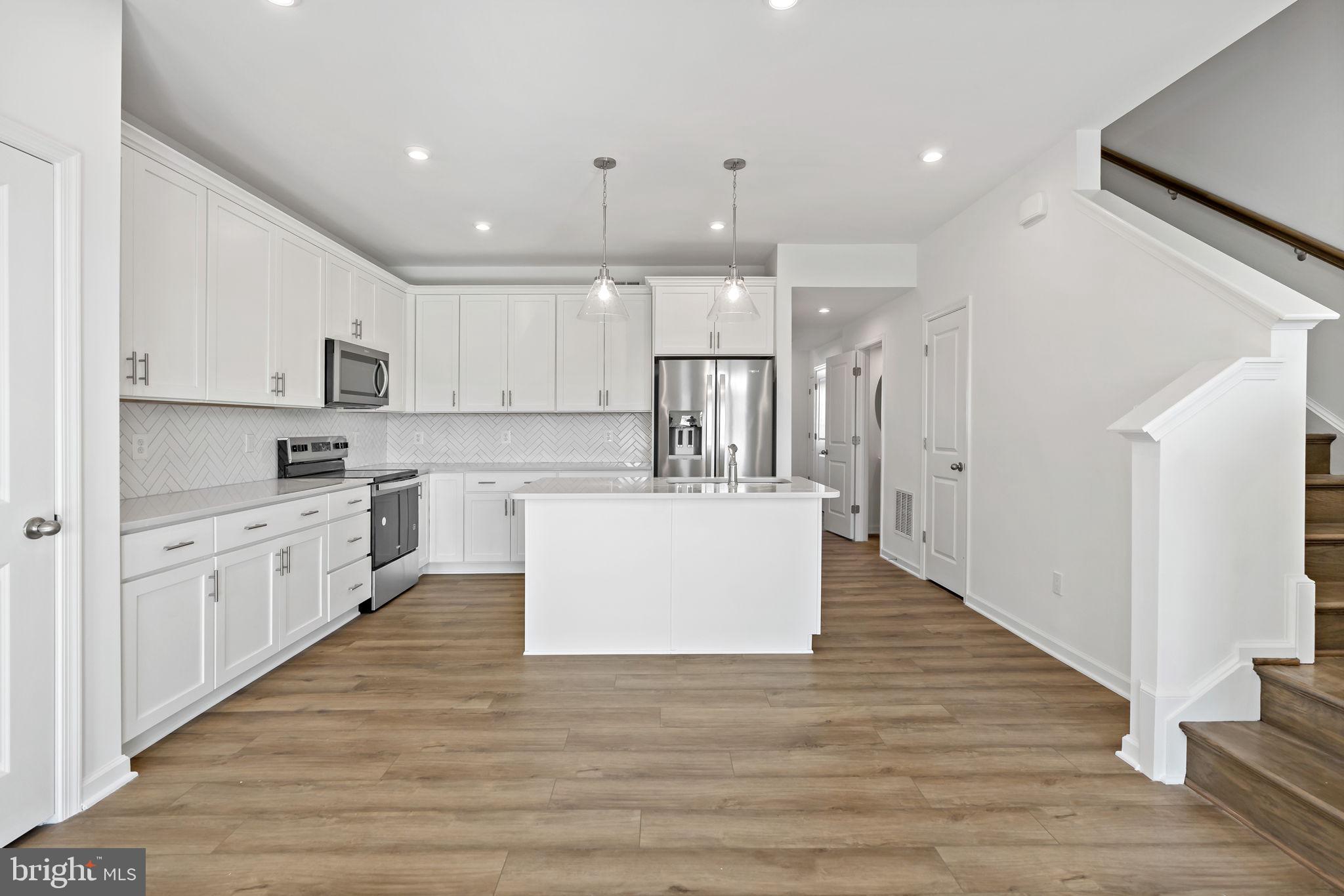 MARTINSBURG STATION - Residential