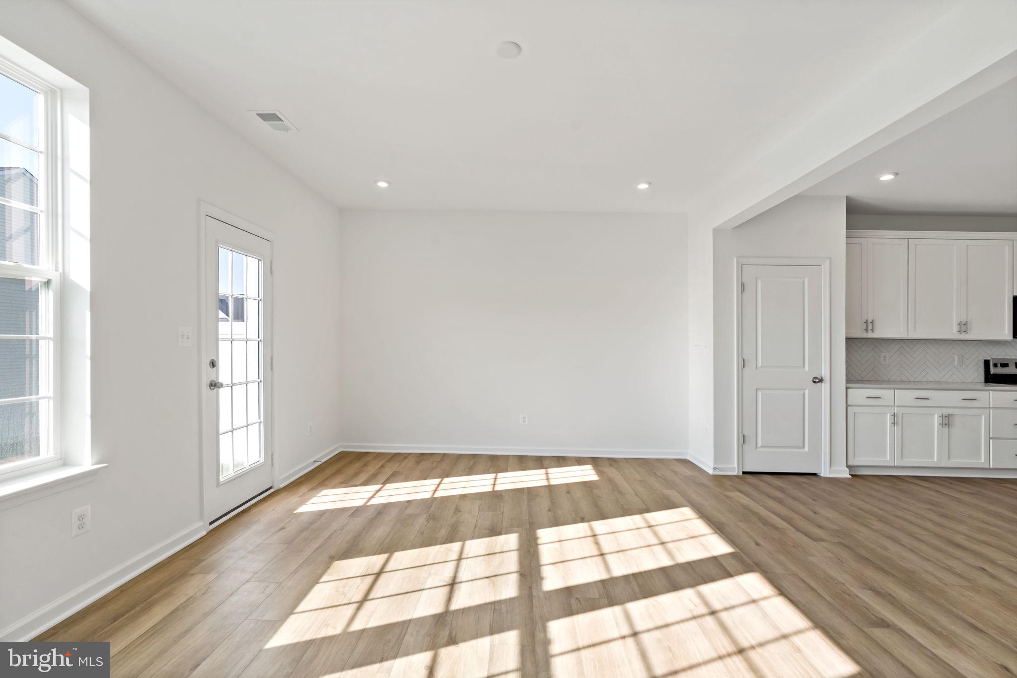 MARTINSBURG STATION - Residential