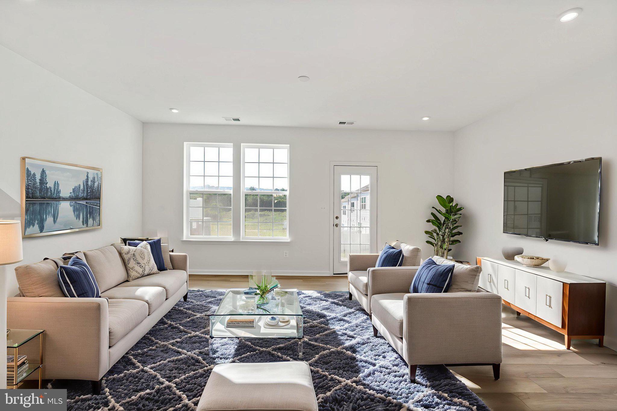 MARTINSBURG STATION - Residential