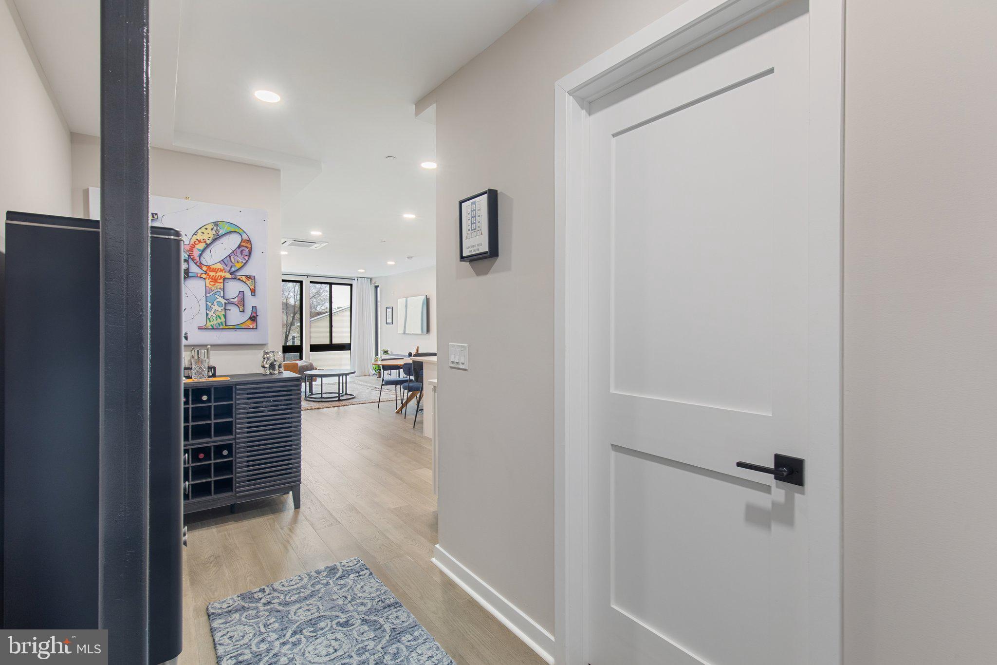 1648-50 RIDGE AVENUE 301