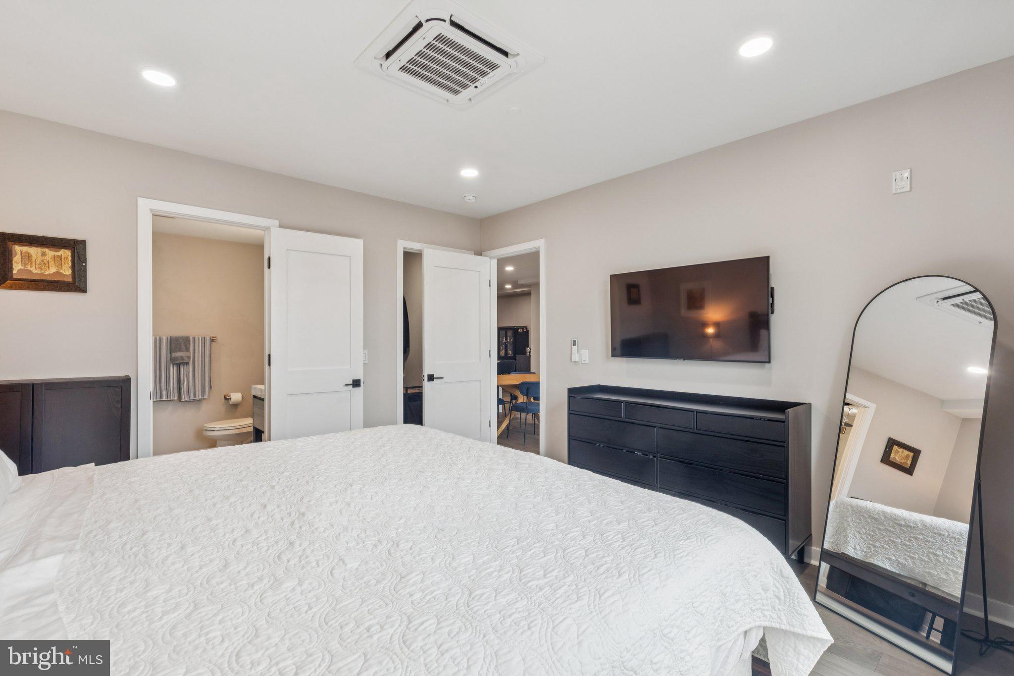 FRANCISVILLE - Residential