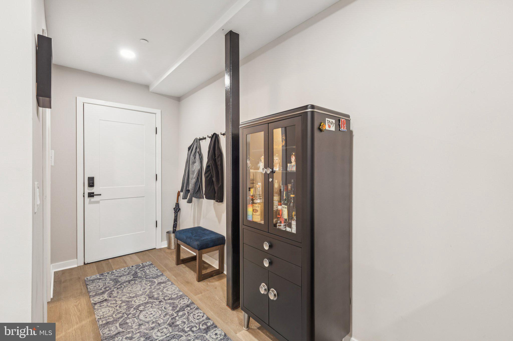 1648-50 RIDGE AVENUE 301