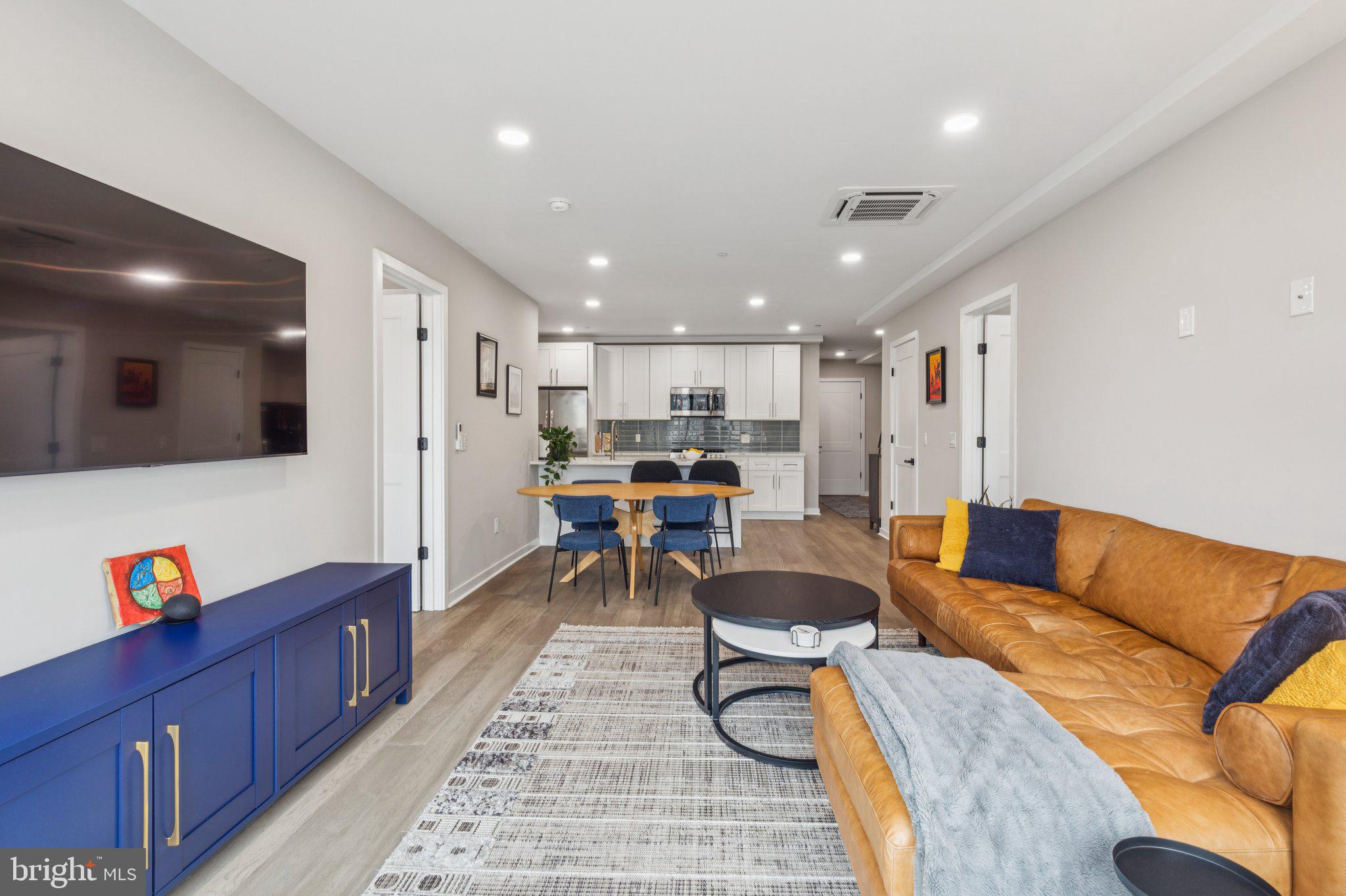 FRANCISVILLE - Residential