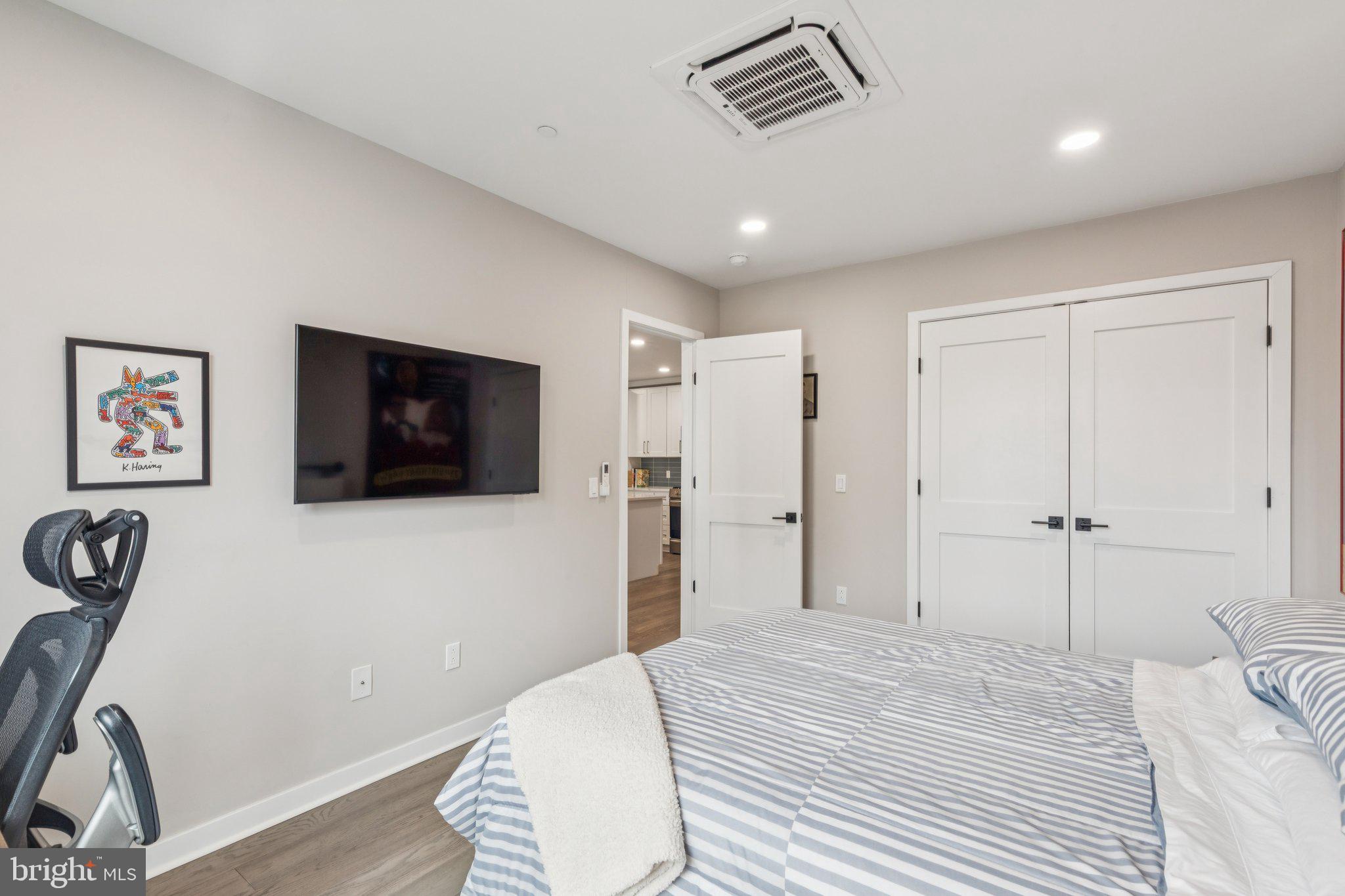 FRANCISVILLE - Residential