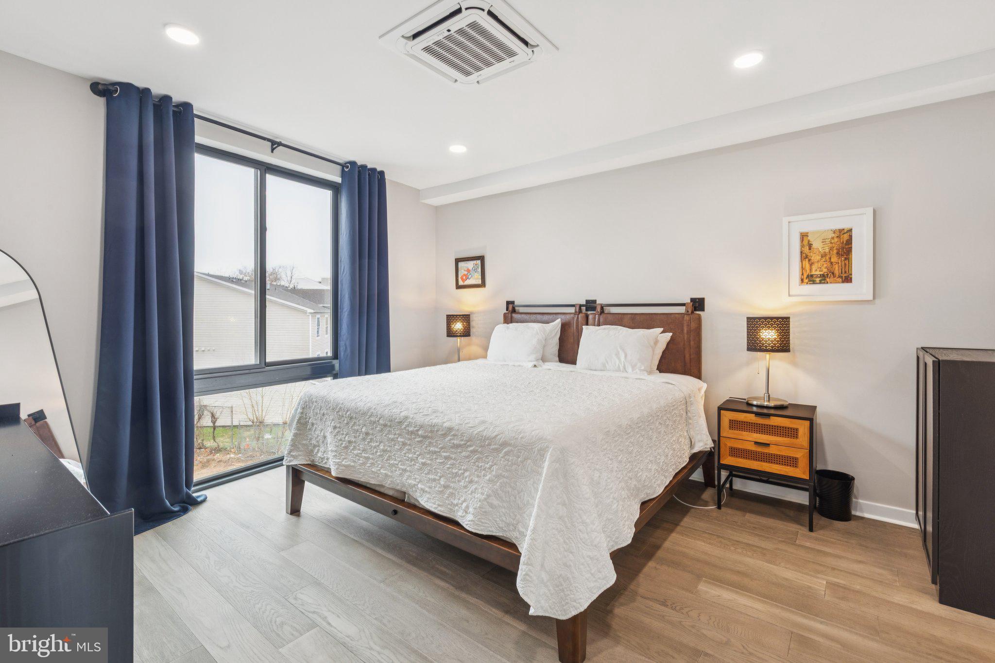 FRANCISVILLE - Residential