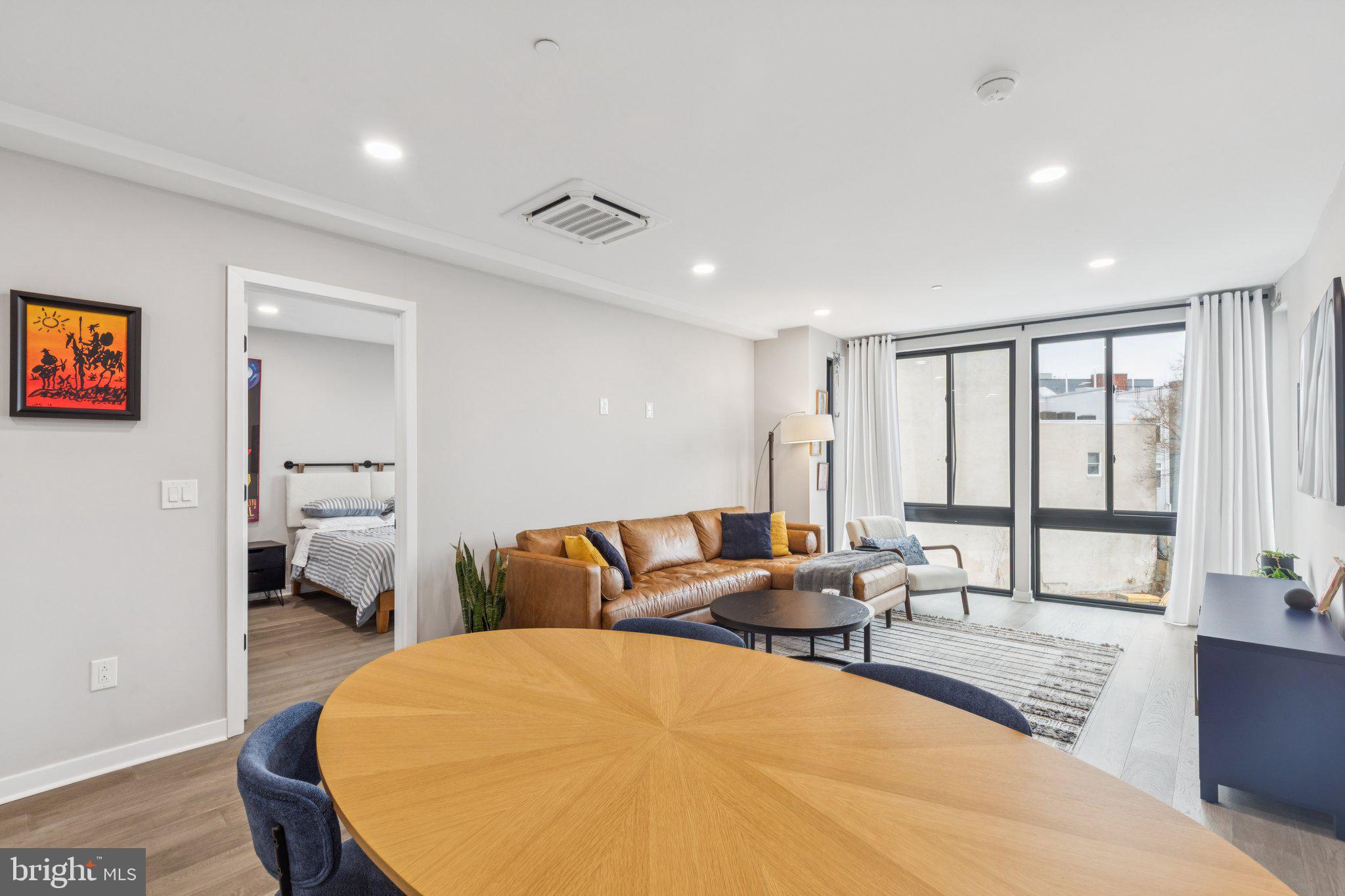 FRANCISVILLE - Residential