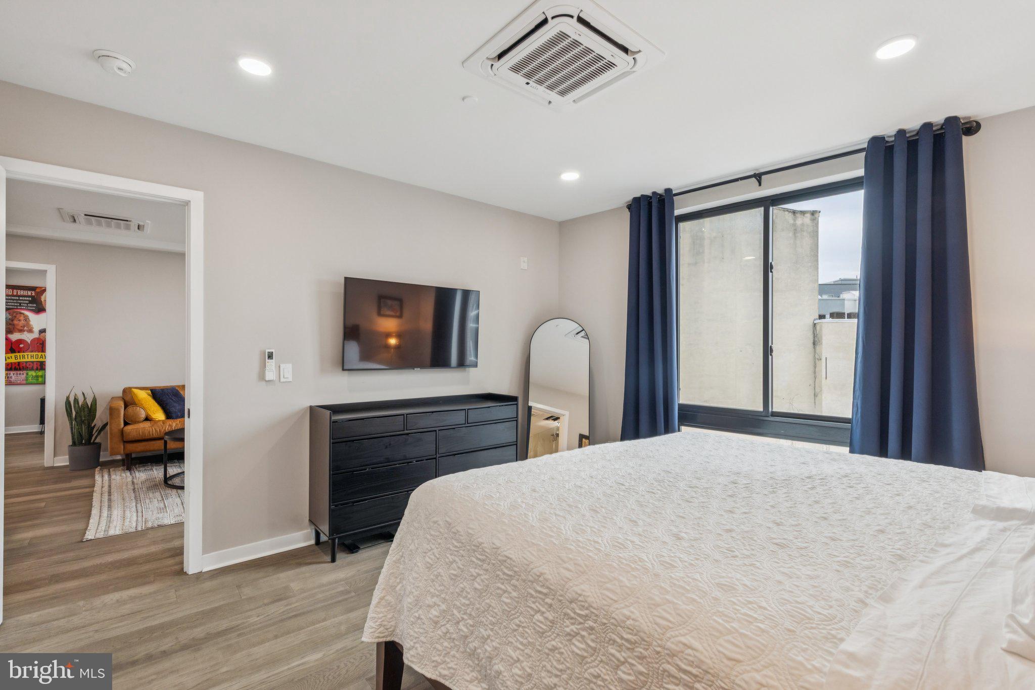 FRANCISVILLE - Residential