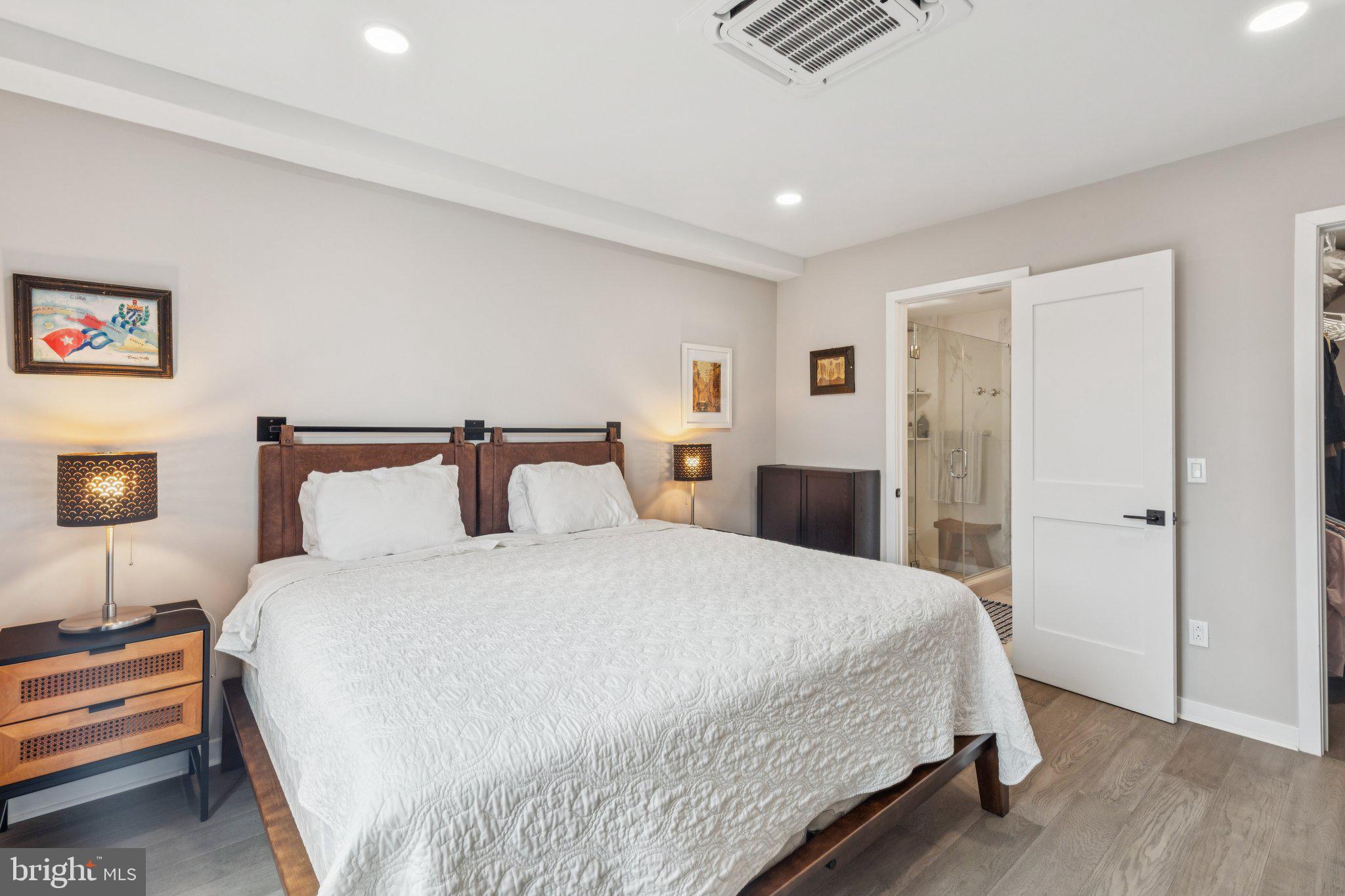 FRANCISVILLE - Residential