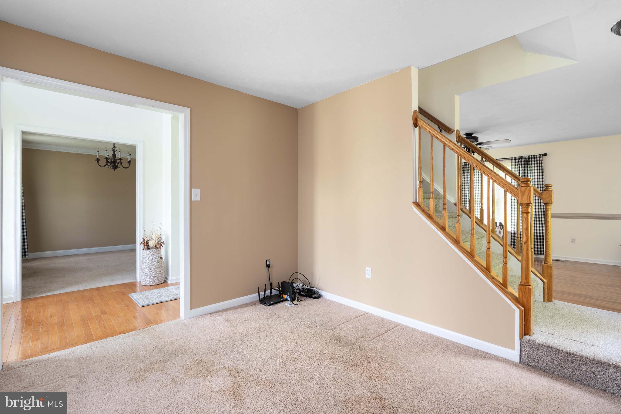 PRIEIDENTIAL LAKES - Residential