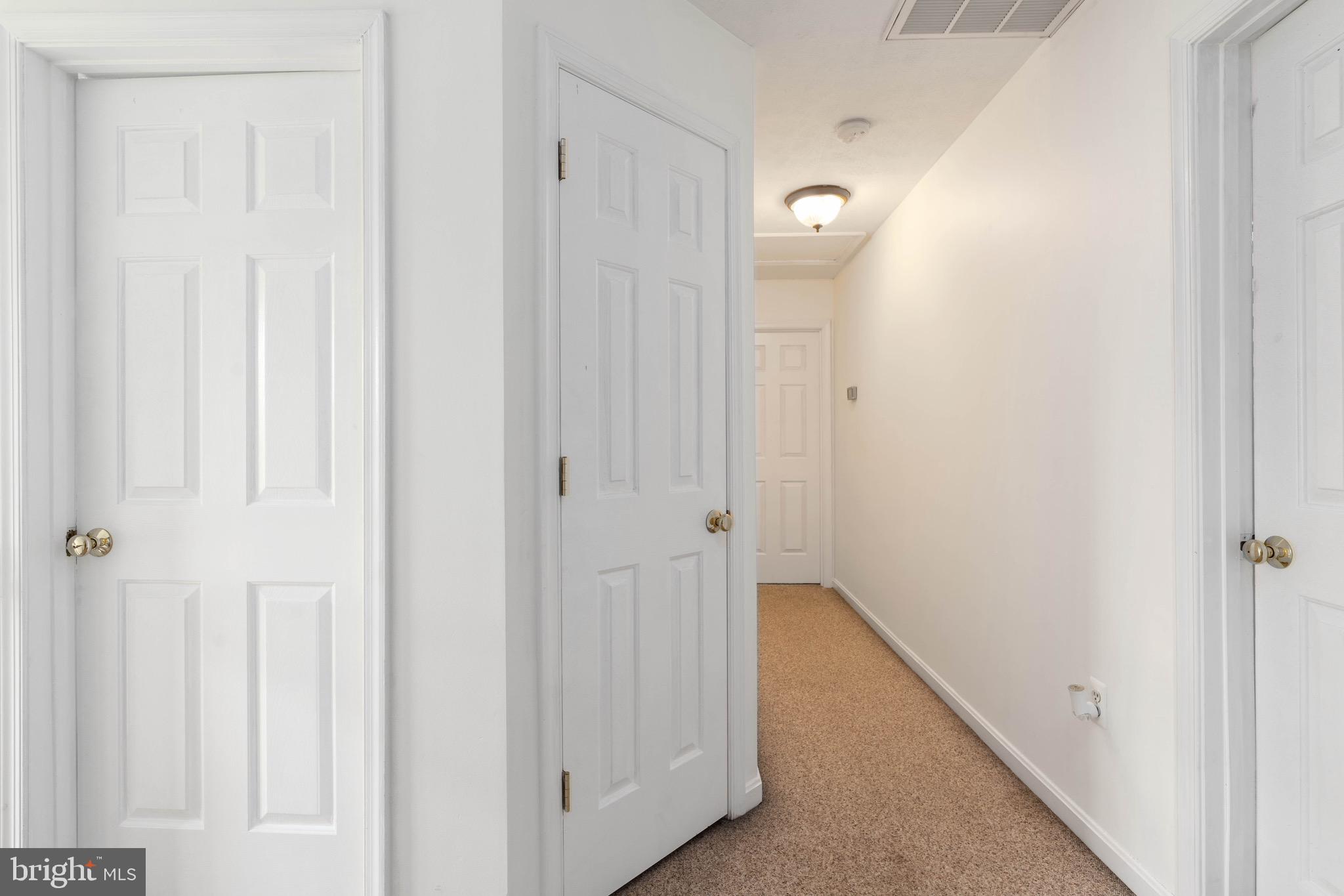 PRIEIDENTIAL LAKES - Residential