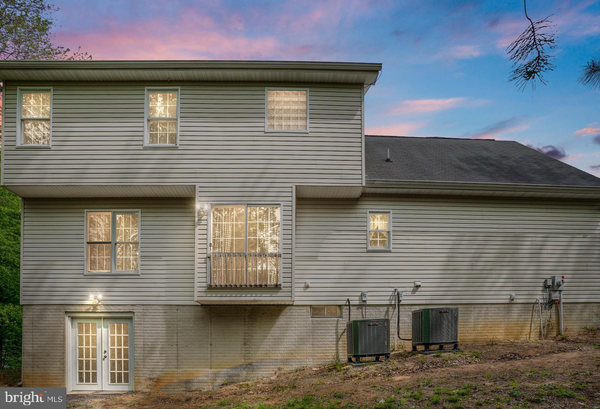 PRIEIDENTIAL LAKES - Residential