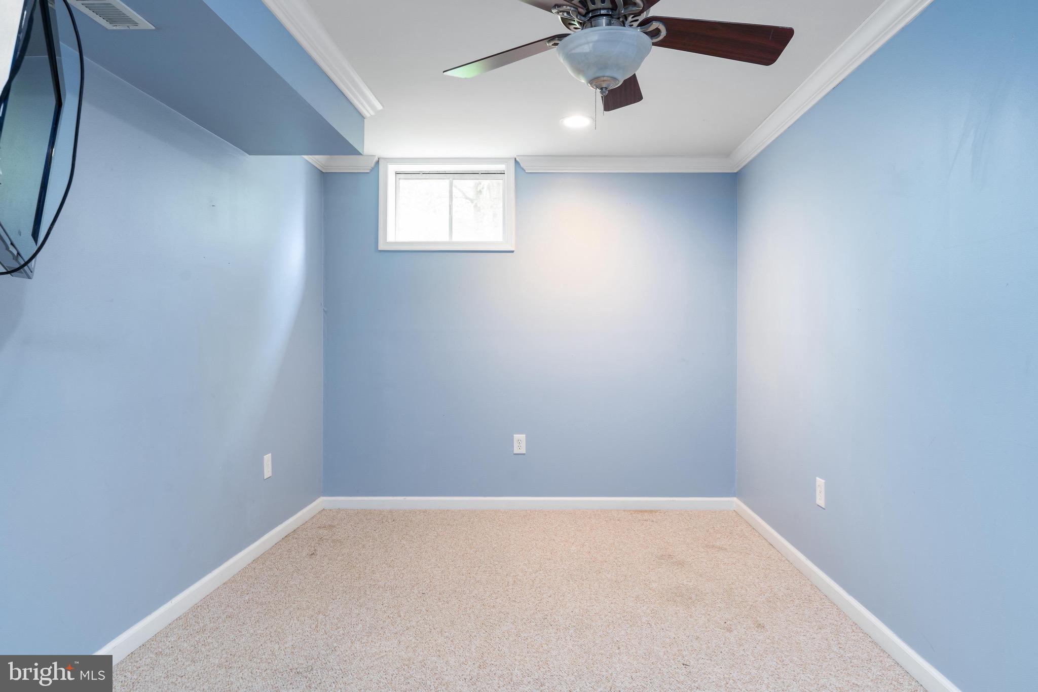 PRIEIDENTIAL LAKES - Residential