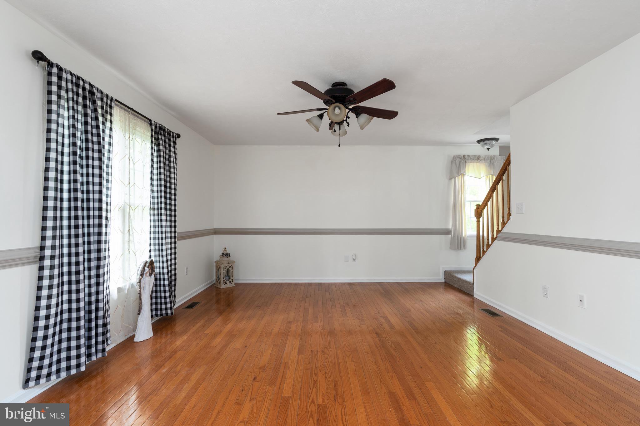 PRIEIDENTIAL LAKES - Residential