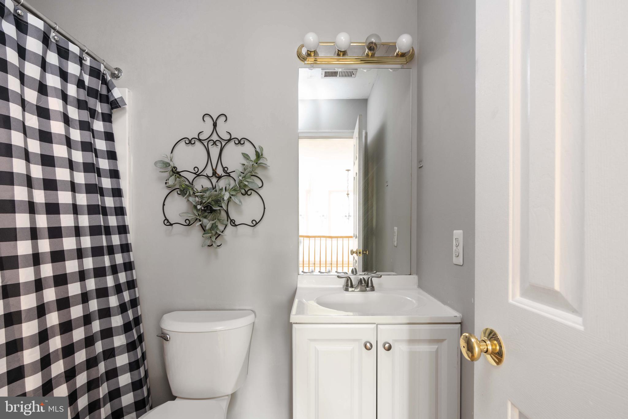 PRIEIDENTIAL LAKES - Residential